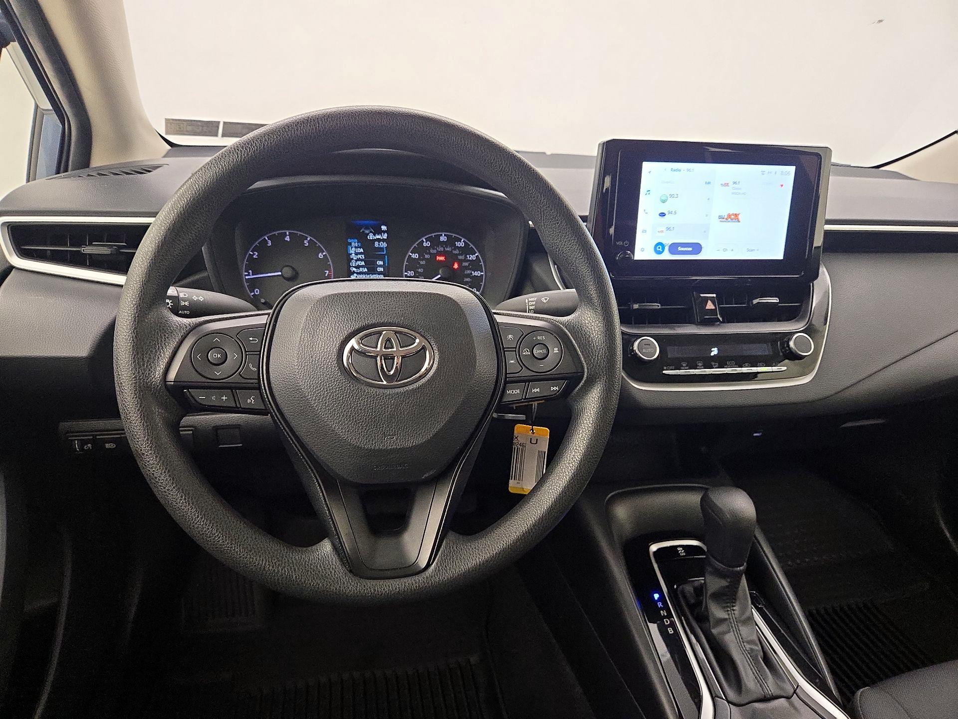 Thumbnail: 2023 Toyota Corolla - 10