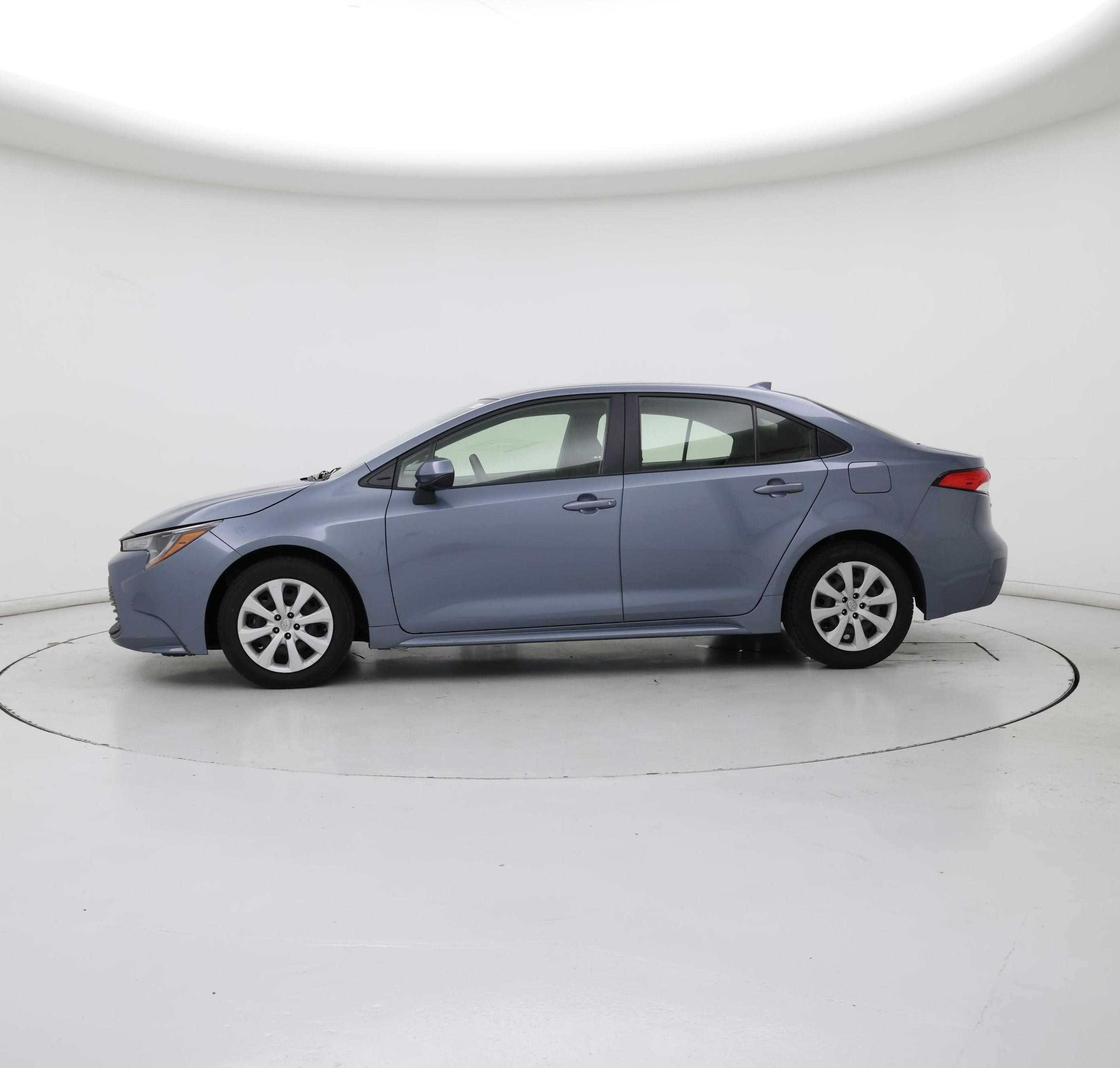 Thumbnail: 2023 Toyota Corolla - 3
