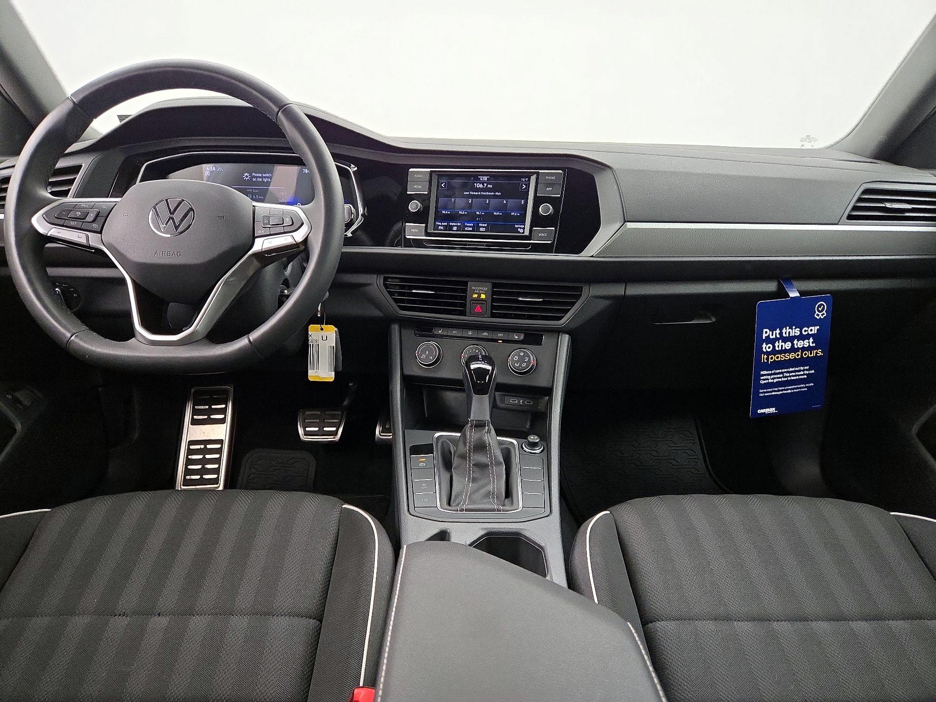 Thumbnail: 2024 Volkswagen Jetta - 9