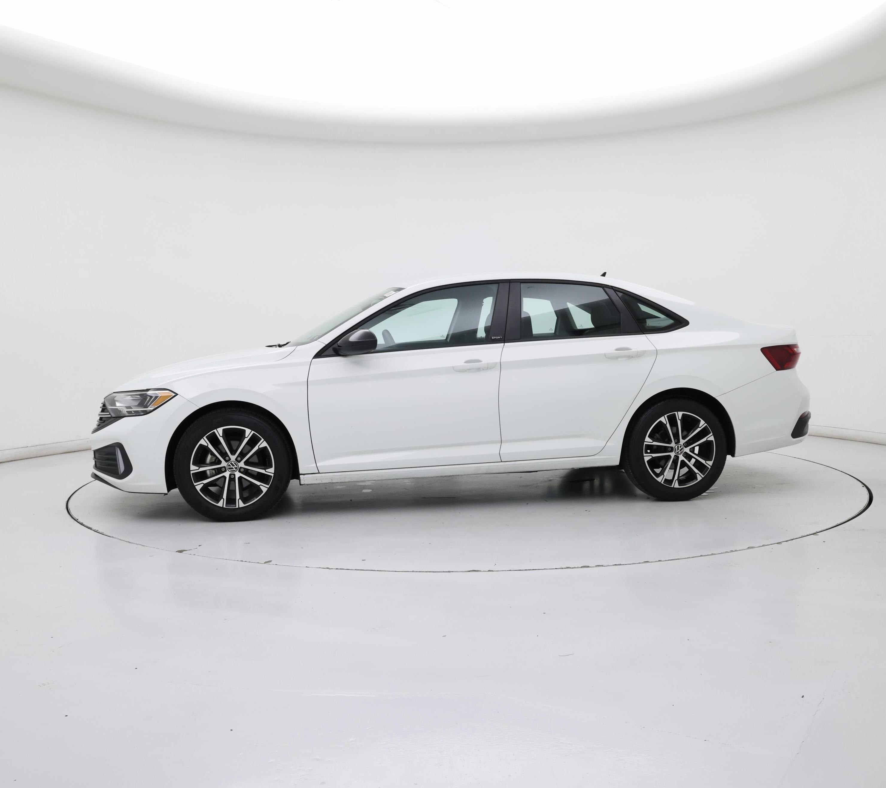 Thumbnail: 2024 Volkswagen Jetta - 3