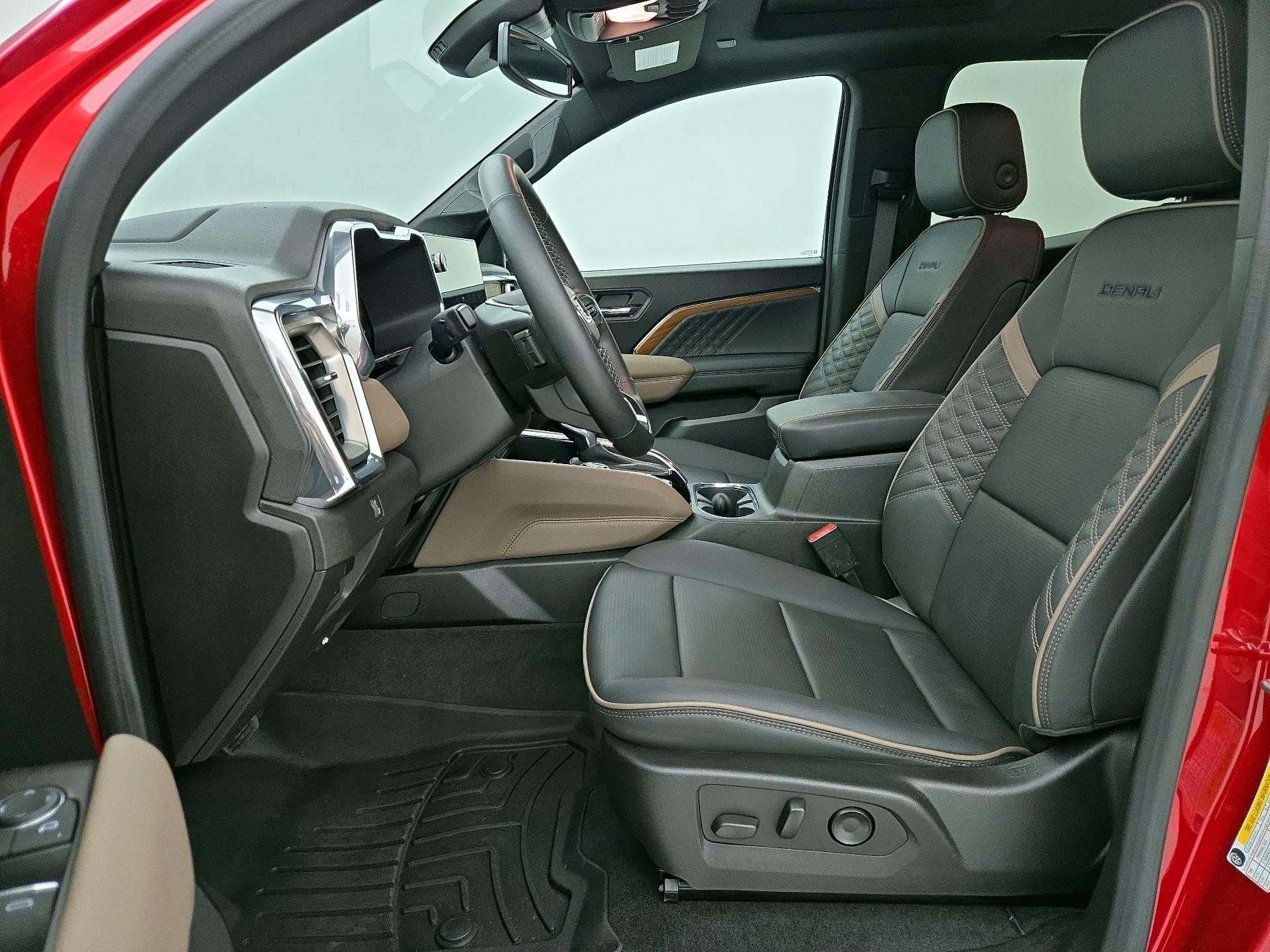 Thumbnail: 2024 GMC Canyon - 11
