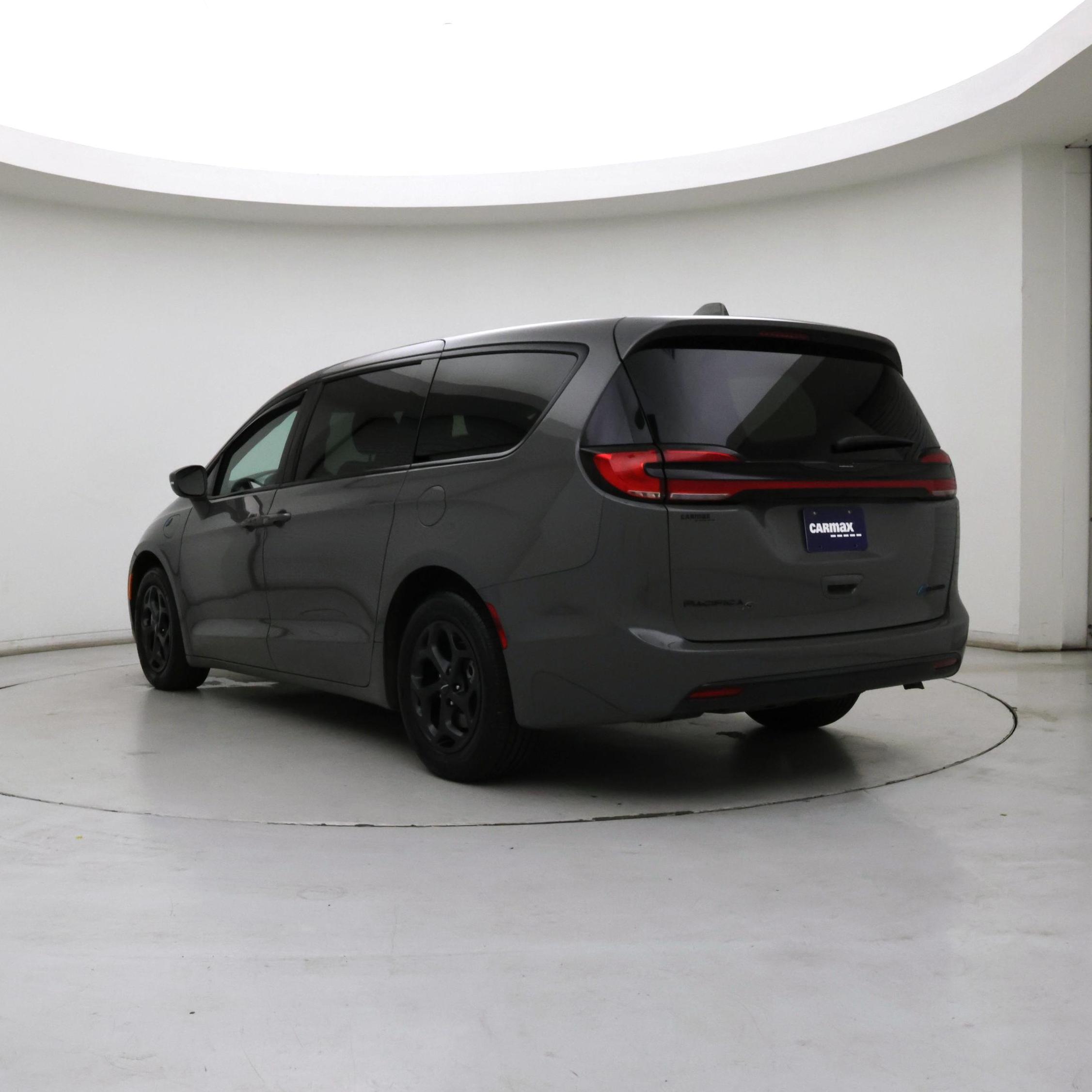 Thumbnail: 2022 Chrysler Pacifica - 2