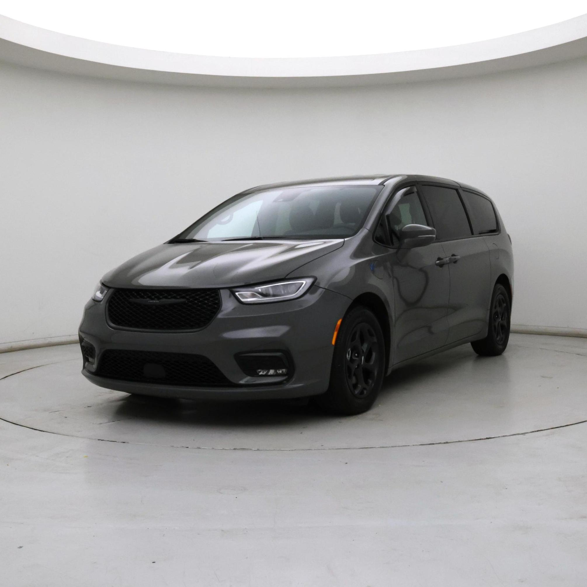 Thumbnail: 2022 Chrysler Pacifica - 4