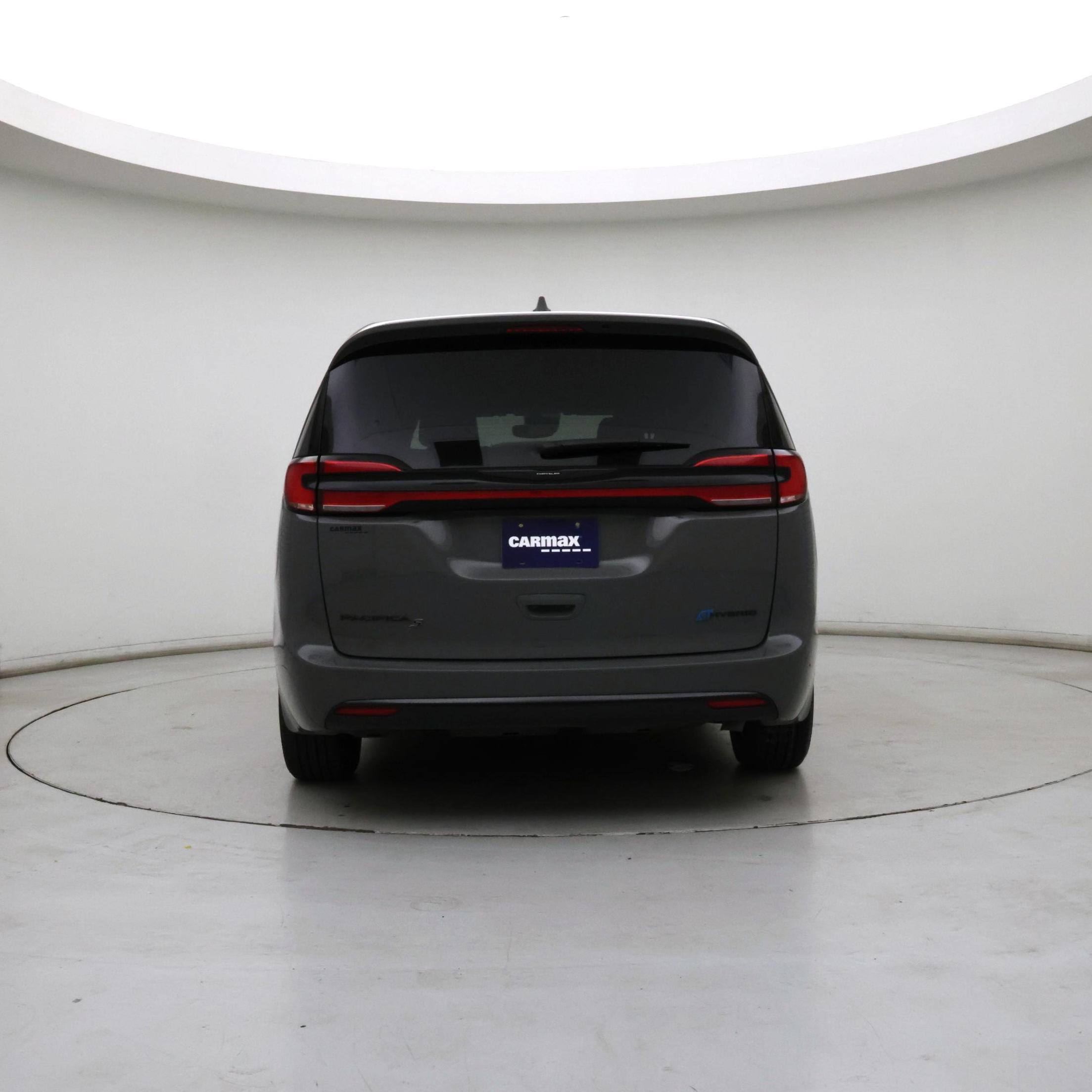 Thumbnail: 2022 Chrysler Pacifica - 6