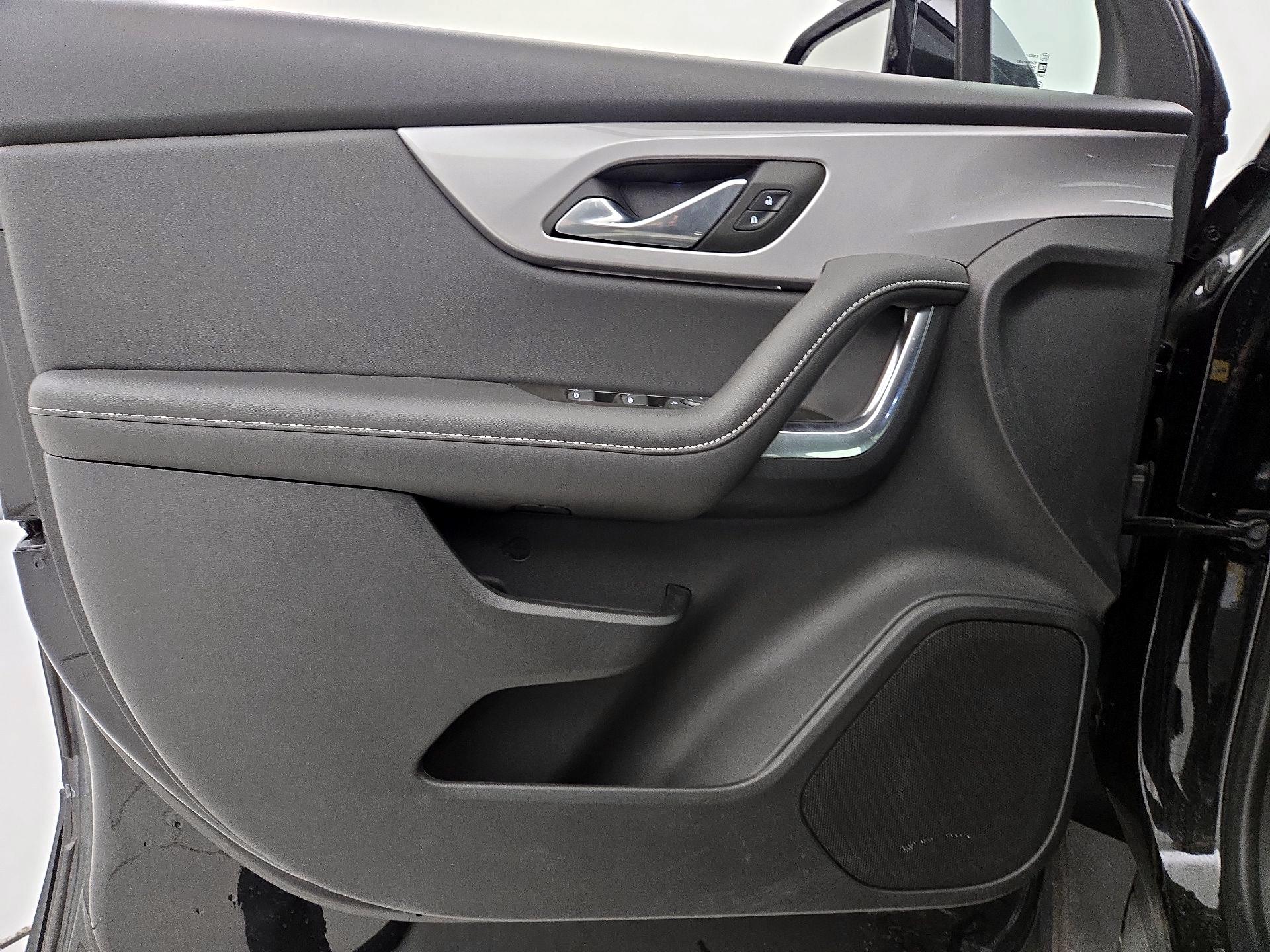 Thumbnail: 2023 Chevrolet Blazer - 12