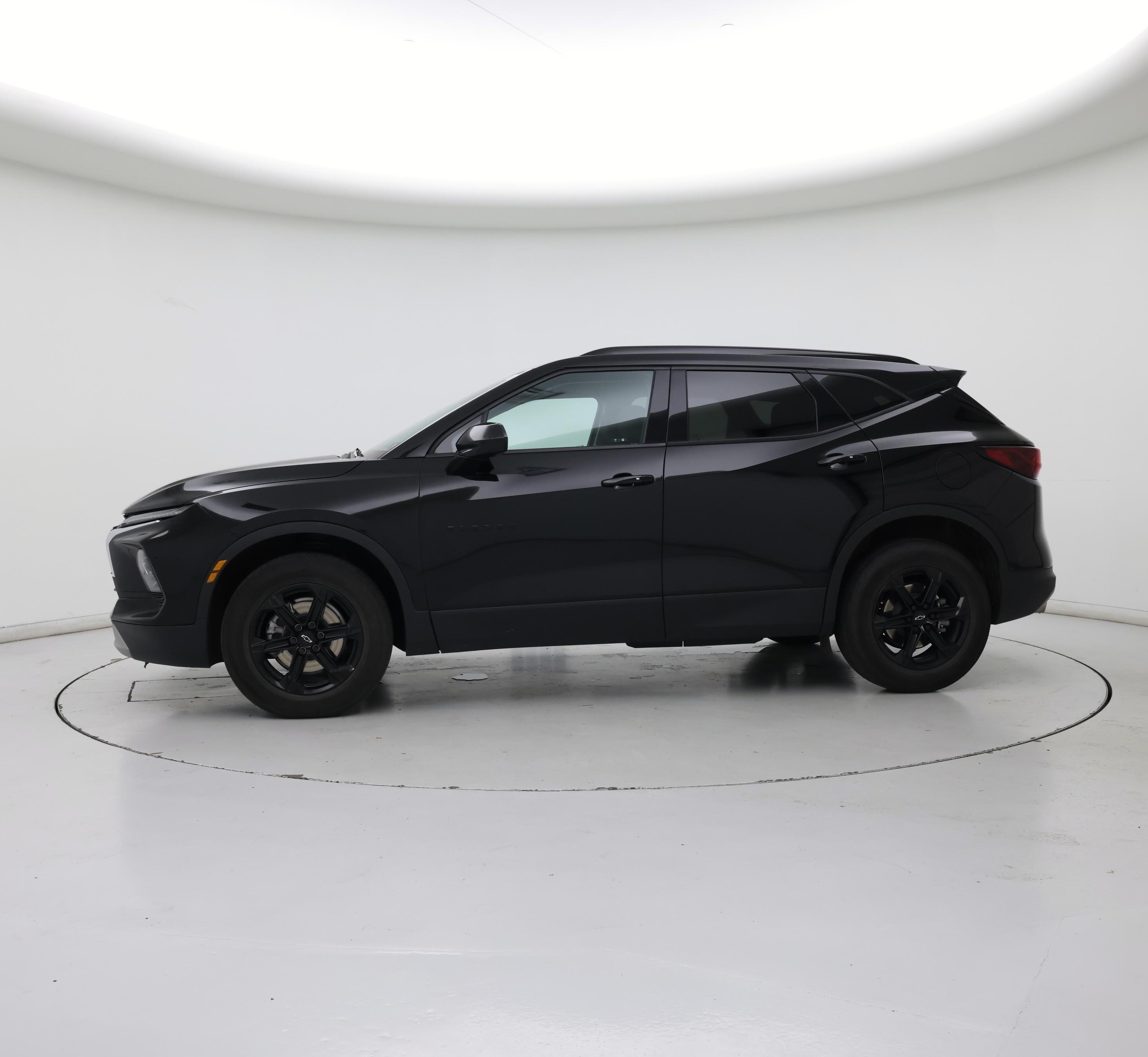 Thumbnail: 2023 Chevrolet Blazer - 3