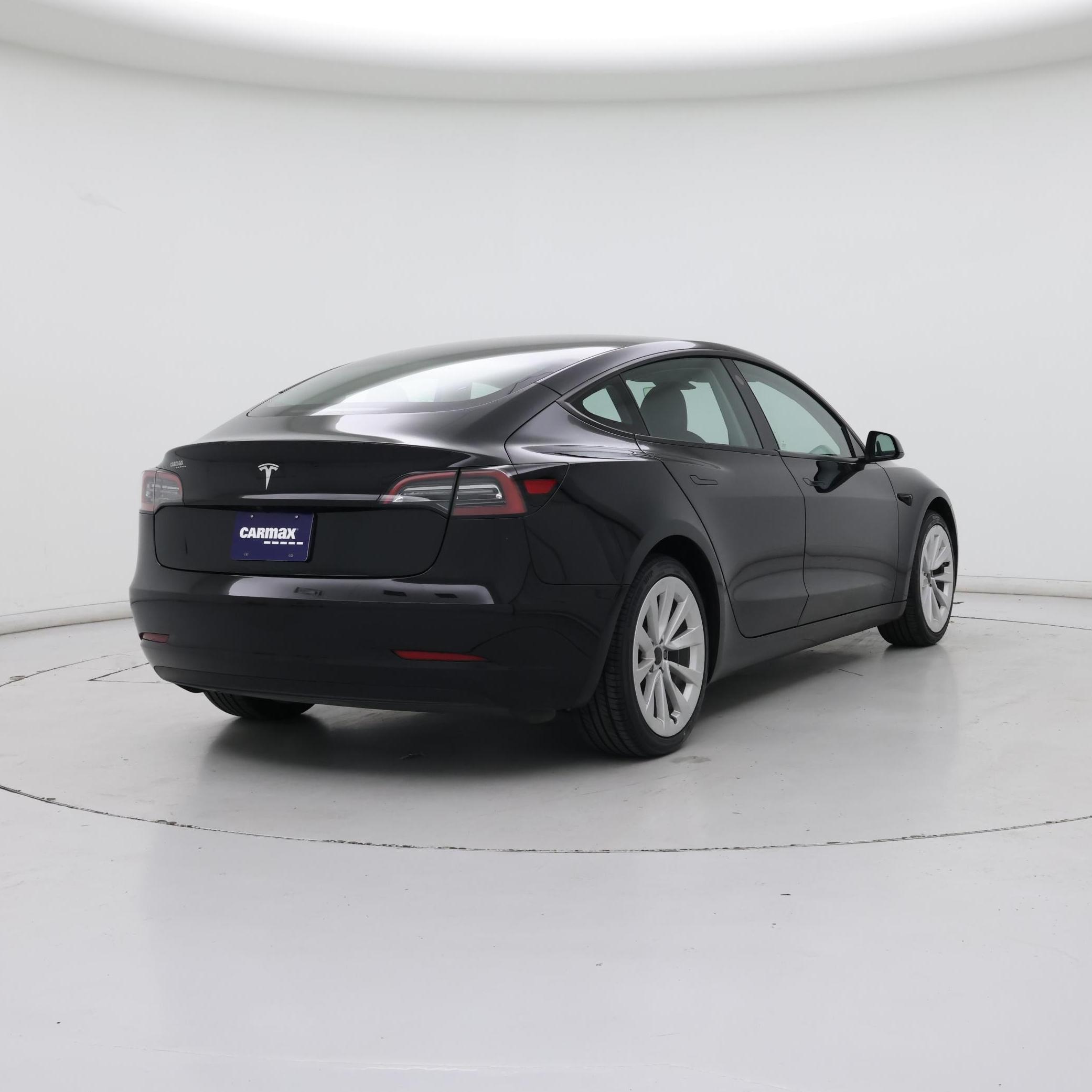 Thumbnail: 2023 Tesla Model 3 - 8