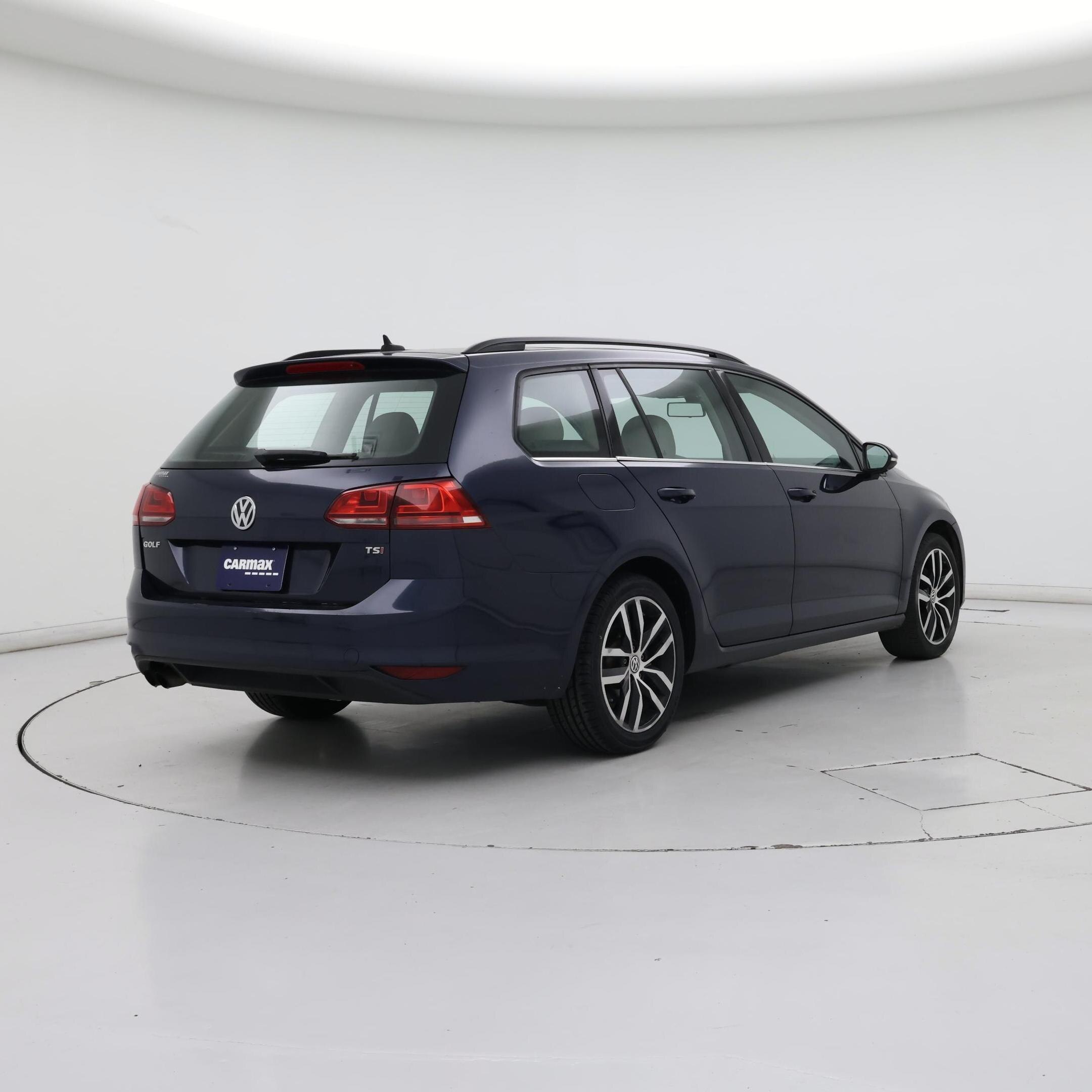 Thumbnail: 2016 Volkswagen Golf - 8