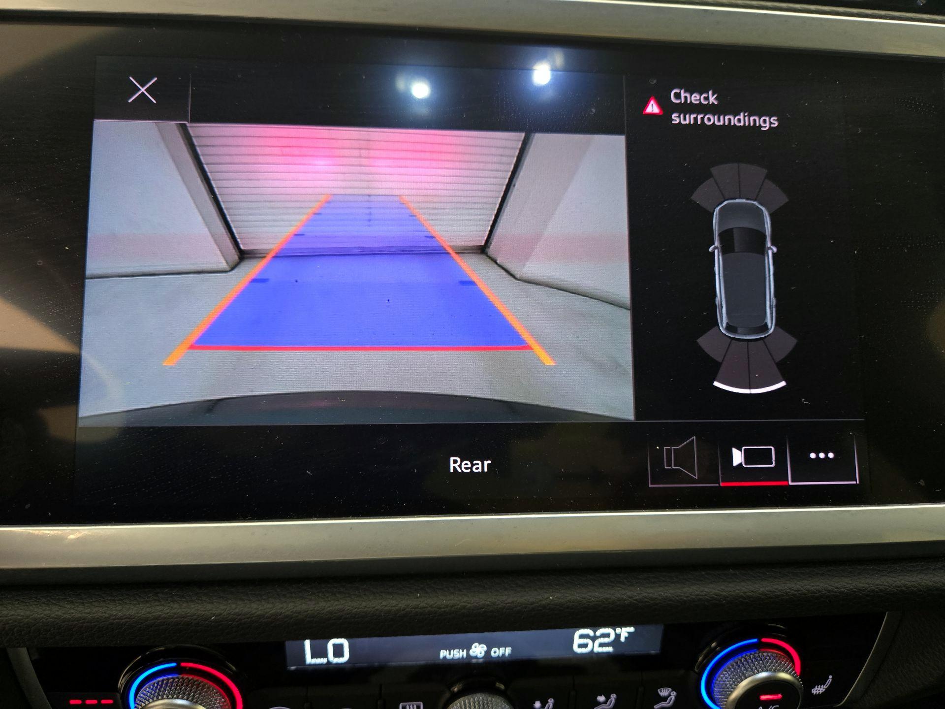 Thumbnail: 2022 Audi Q3 - 13