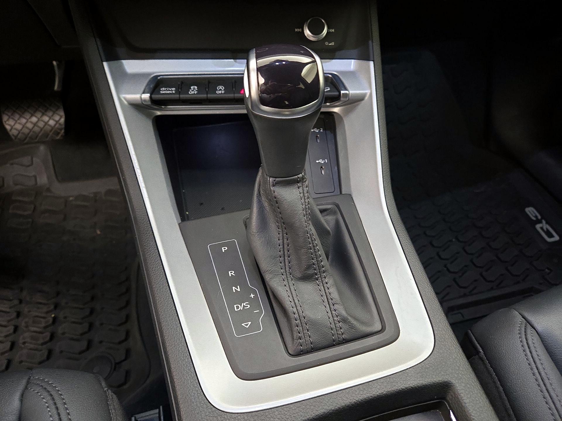 Thumbnail: 2022 Audi Q3 - 16