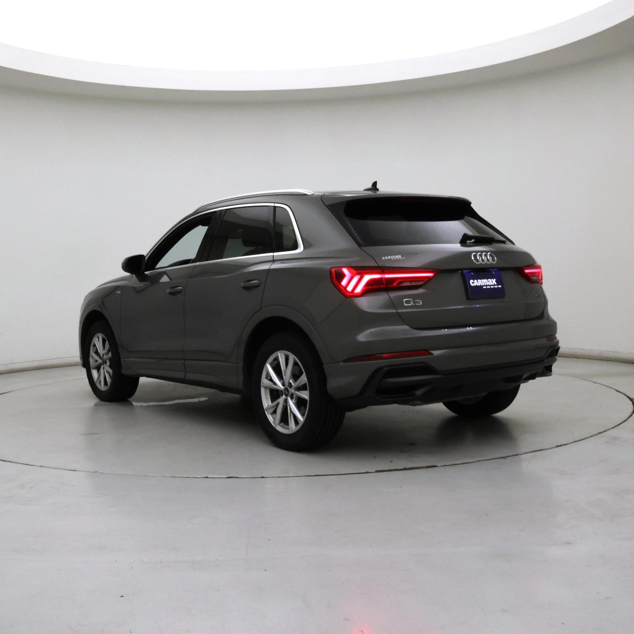 Thumbnail: 2022 Audi Q3 - 2