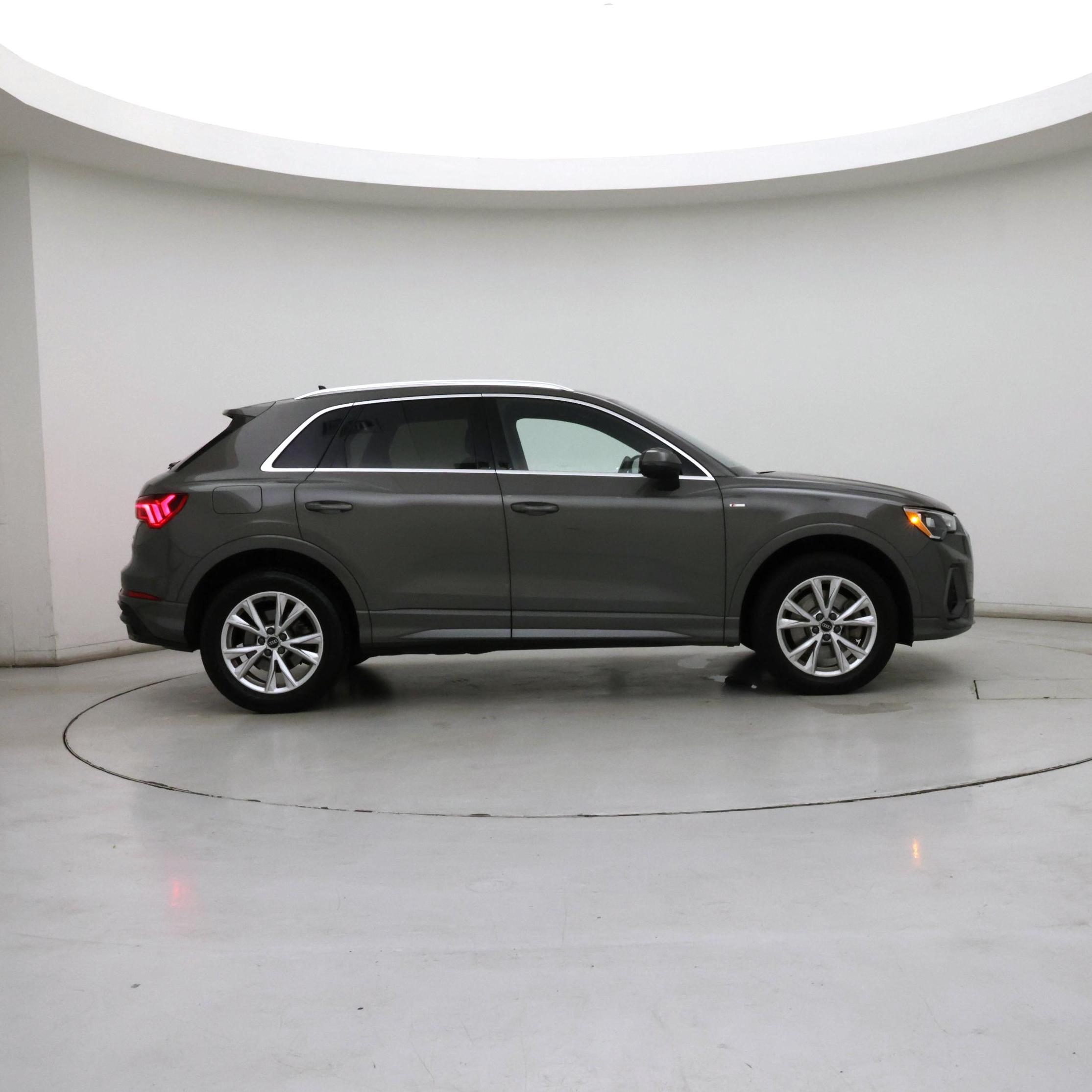 Thumbnail: 2022 Audi Q3 - 7