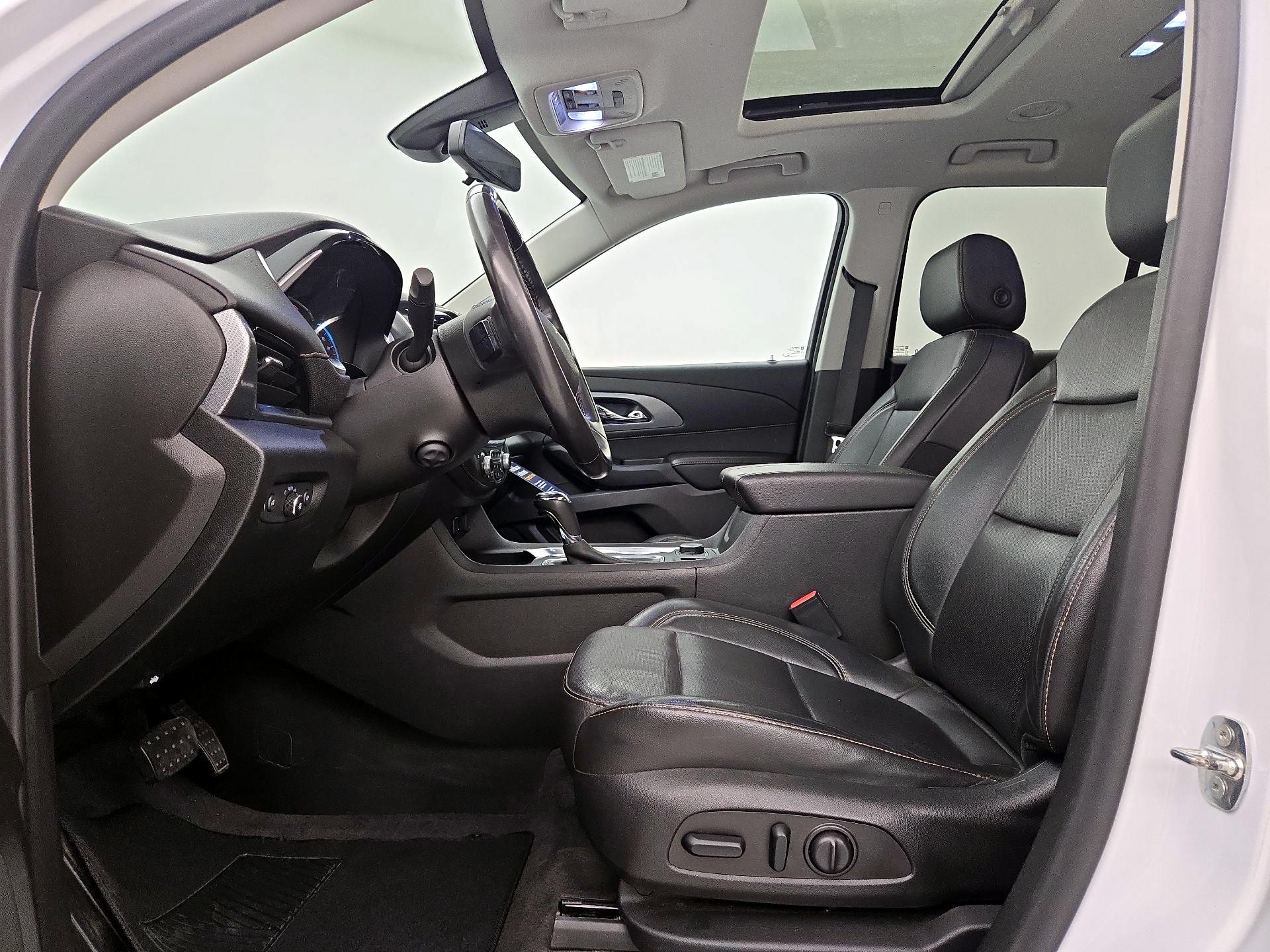 Thumbnail: 2019 Chevrolet Traverse - 11