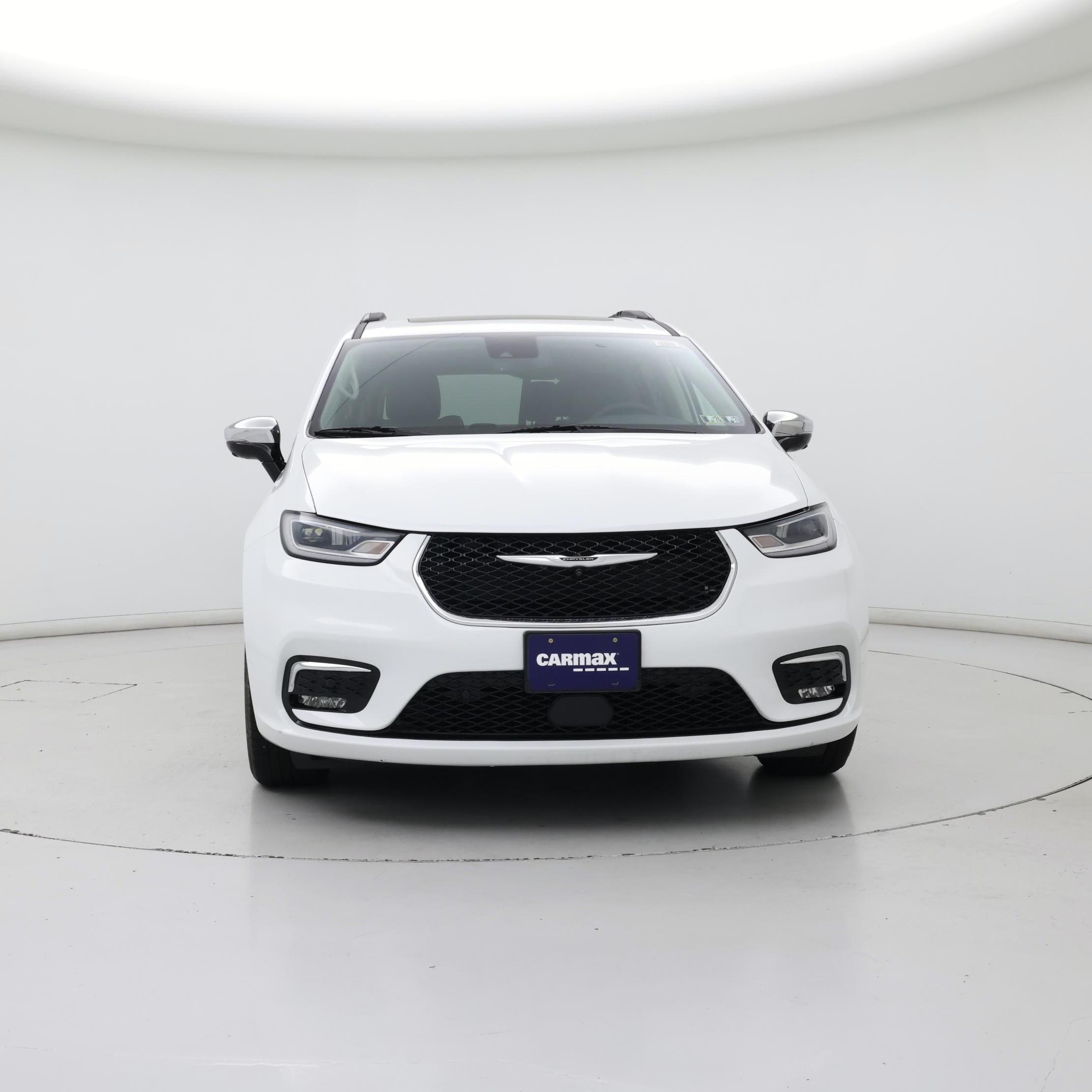 Thumbnail: 2023 Chrysler Pacifica - 5