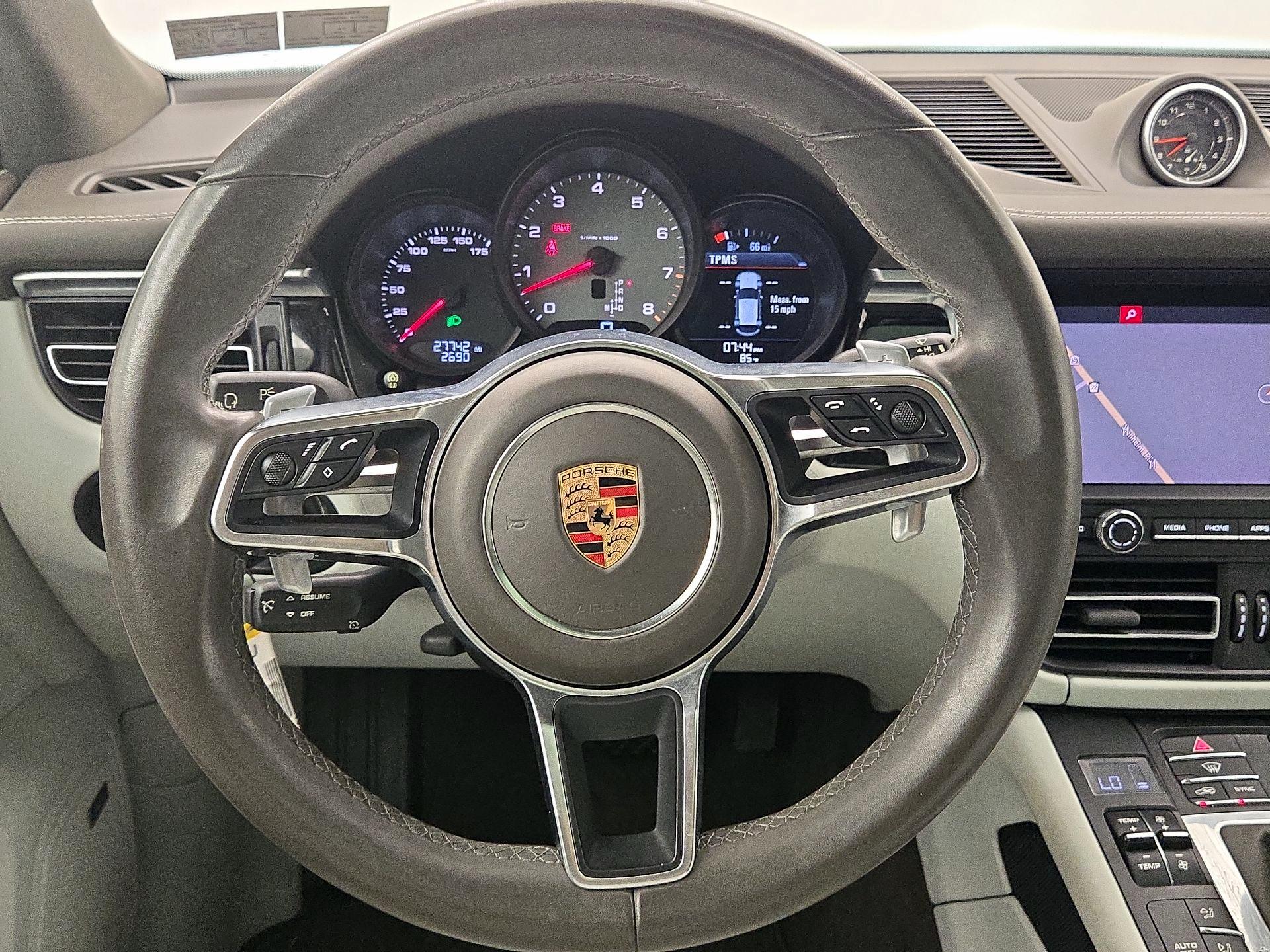 Thumbnail: 2019 Porsche Macan - 10