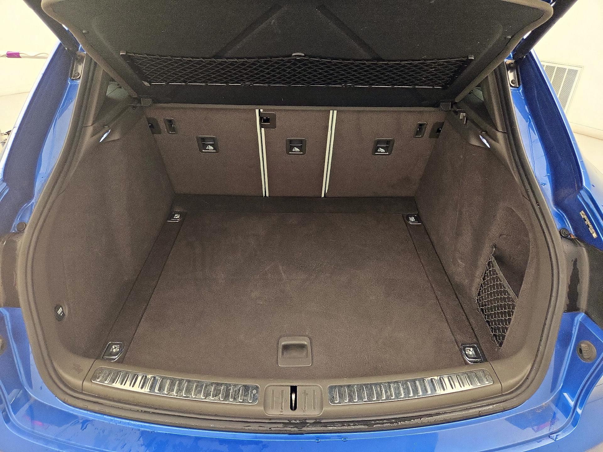 Thumbnail: 2019 Porsche Macan - 20