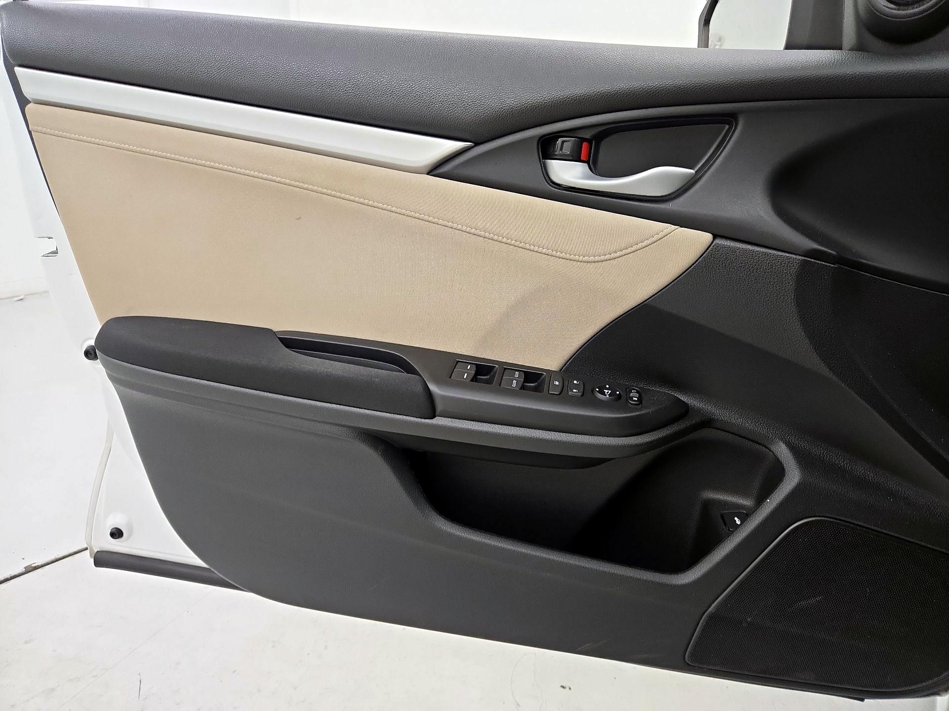 Thumbnail: 2018 Honda Civic - 12