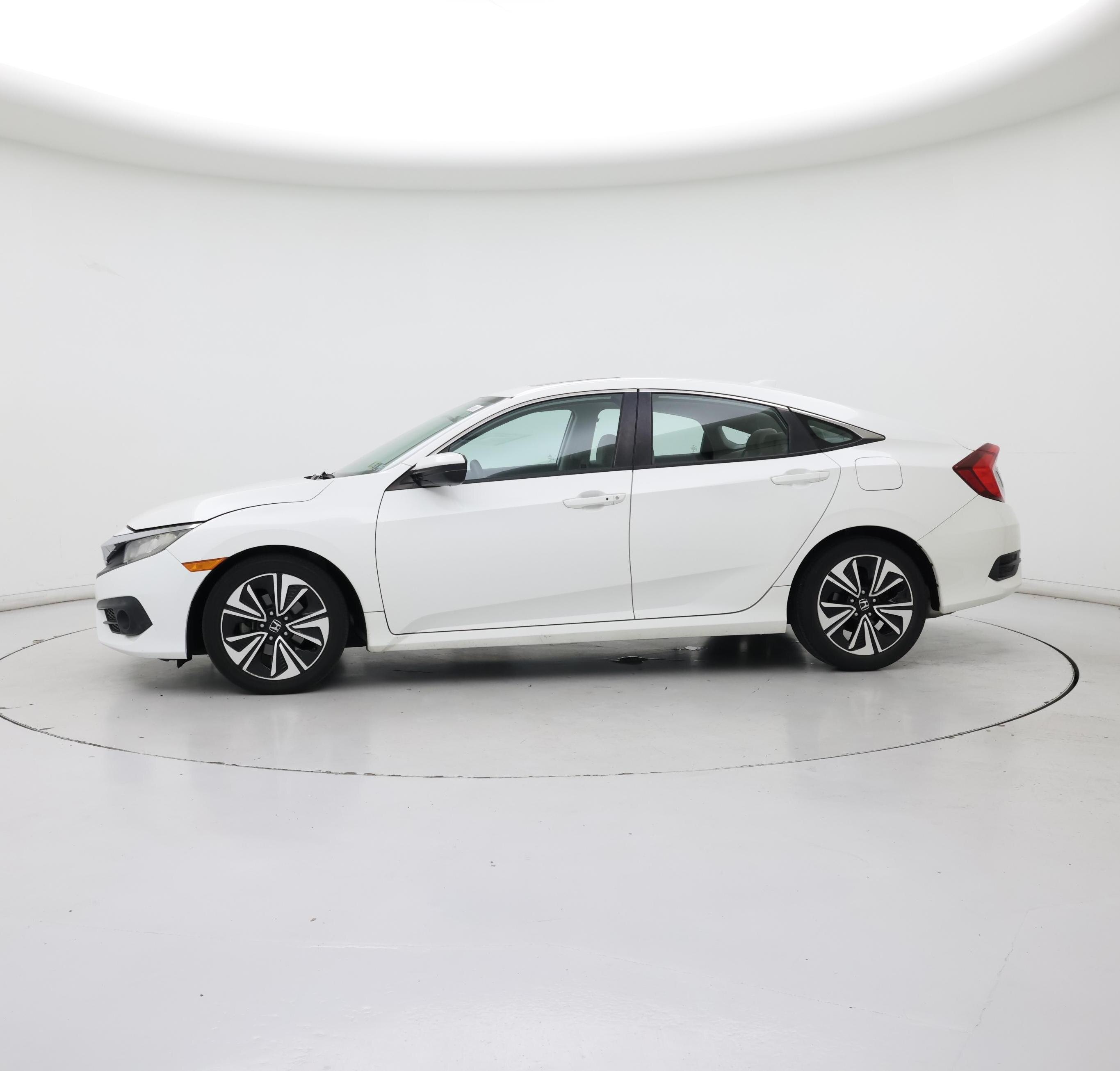 Thumbnail: 2018 Honda Civic - 3