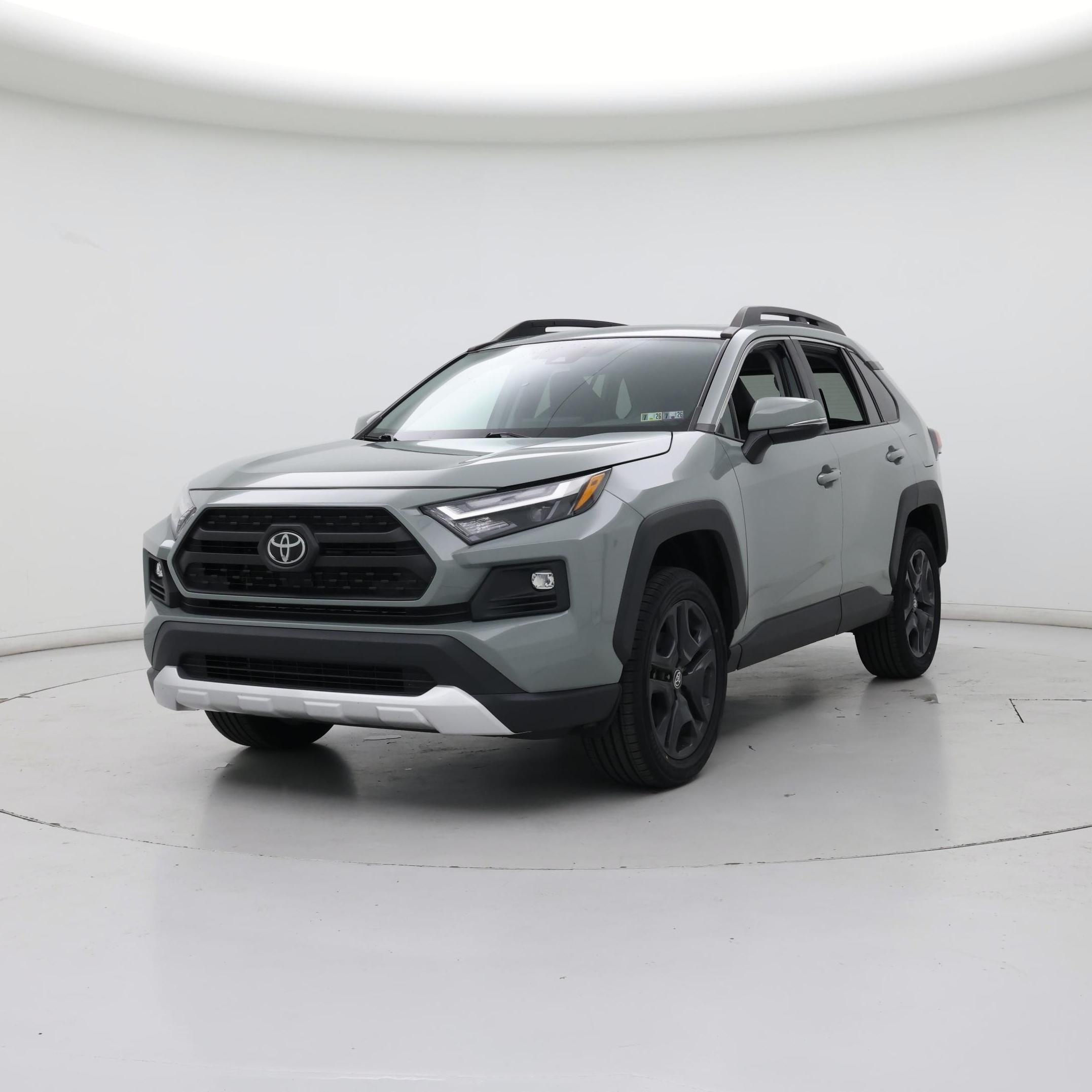 Thumbnail: 2022 Toyota RAV4 - 4