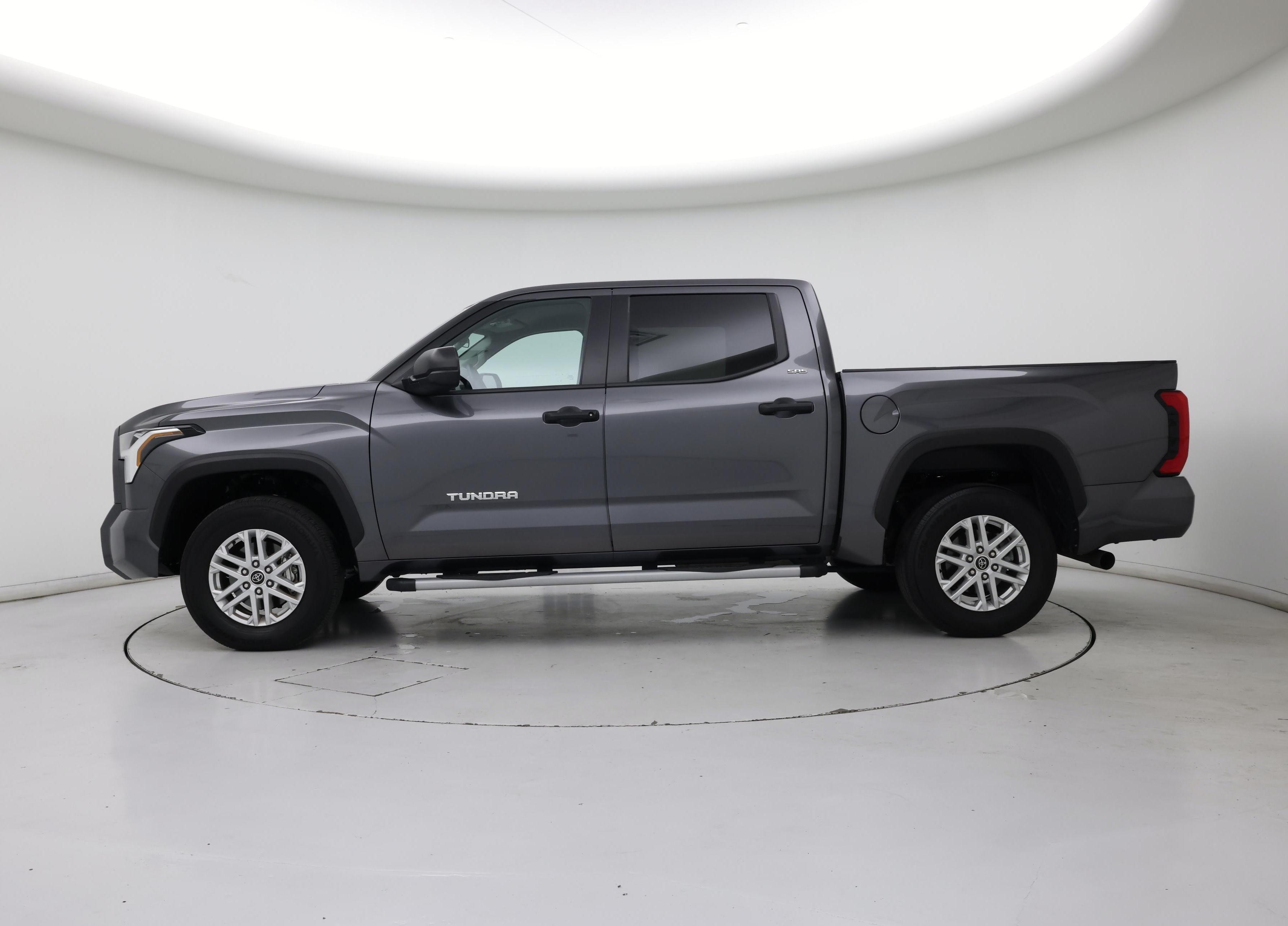 Thumbnail: 2024 Toyota Tundra - 3