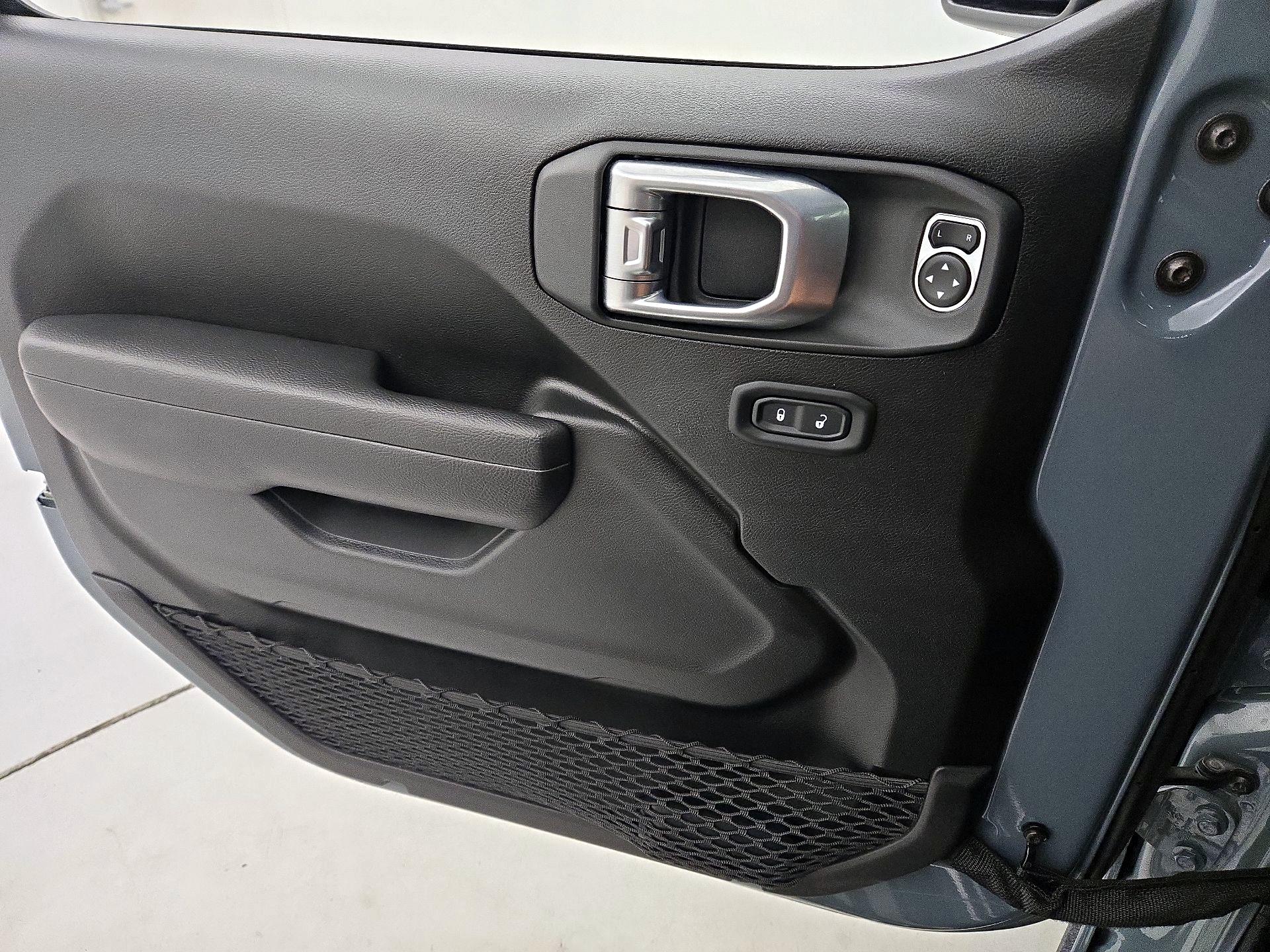 Thumbnail: 2024 Jeep Wrangler - 12