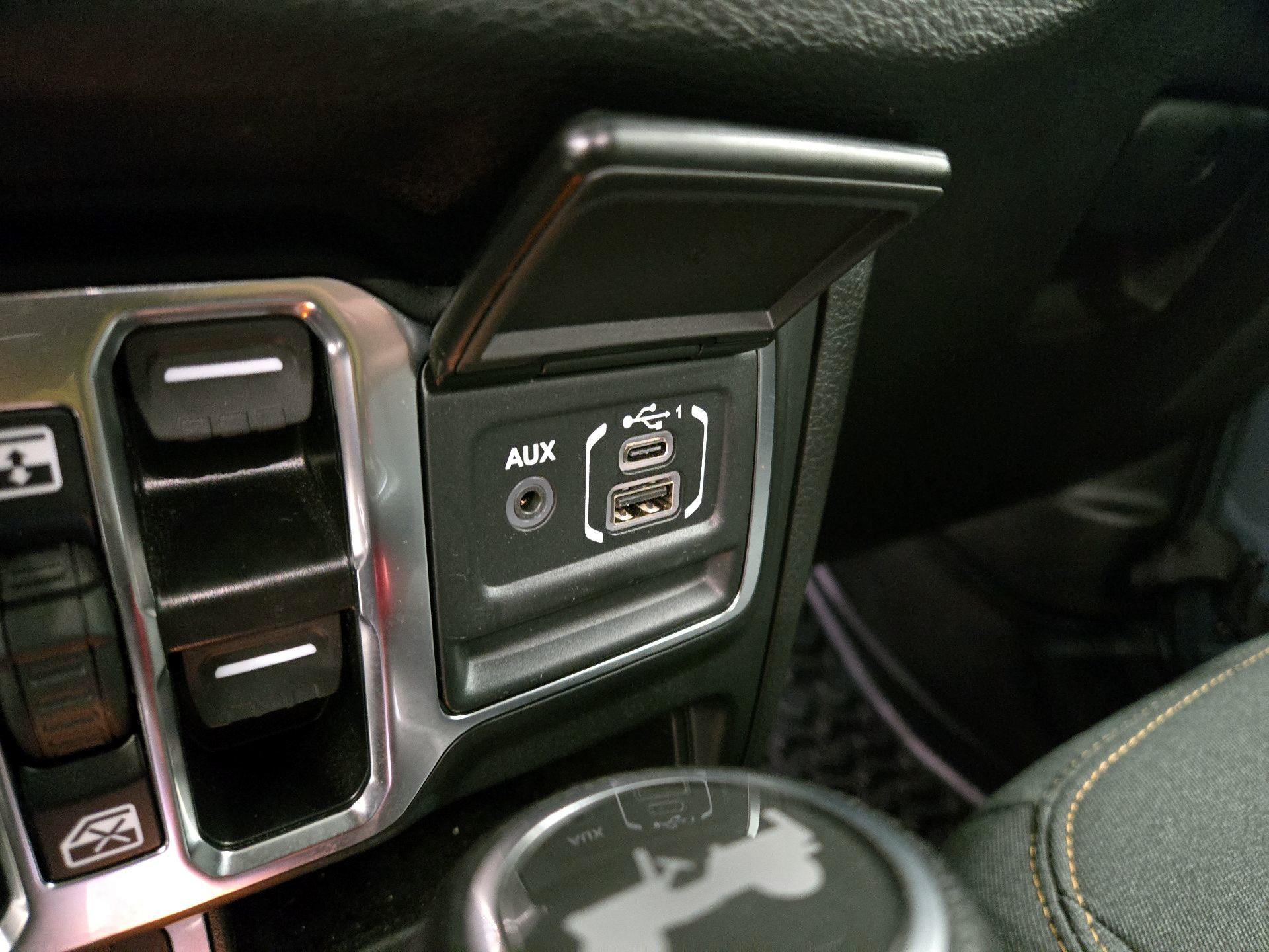 Thumbnail: 2024 Jeep Wrangler - 18