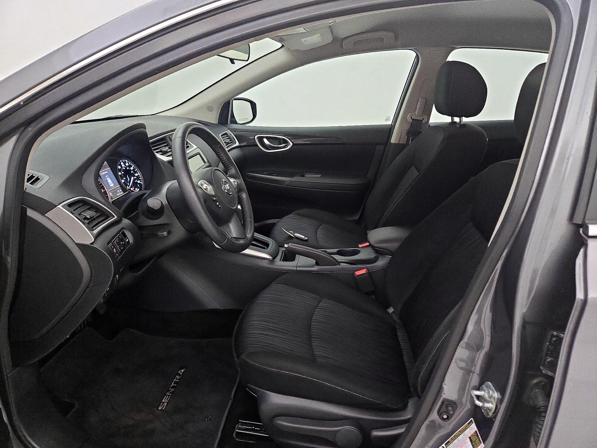 Thumbnail: 2019 Nissan Sentra - 11