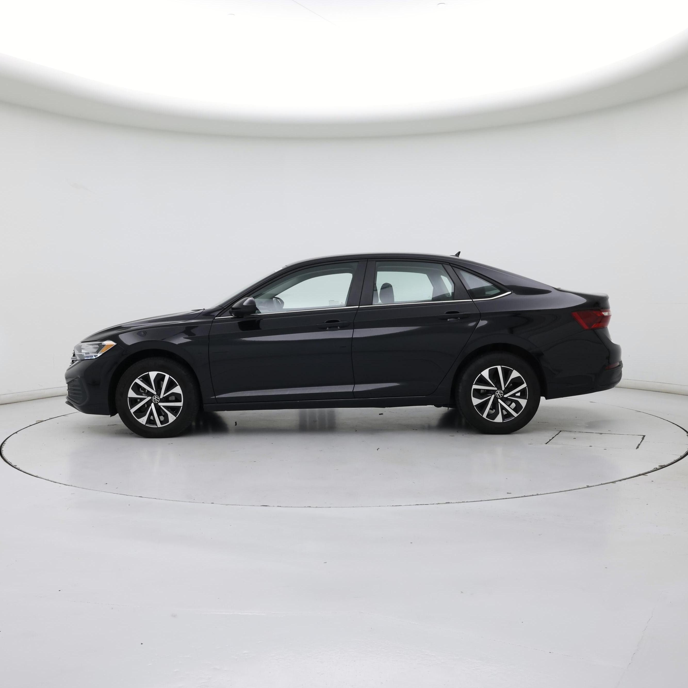 Thumbnail: 2024 Volkswagen Jetta - 3