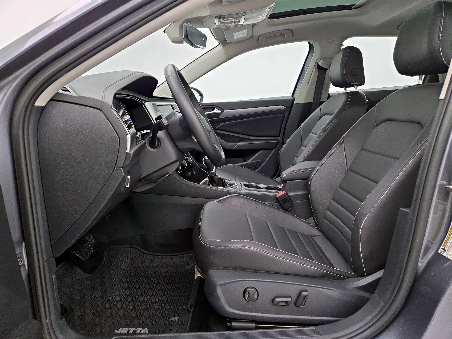 Thumbnail: 2024 Volkswagen Jetta - 11