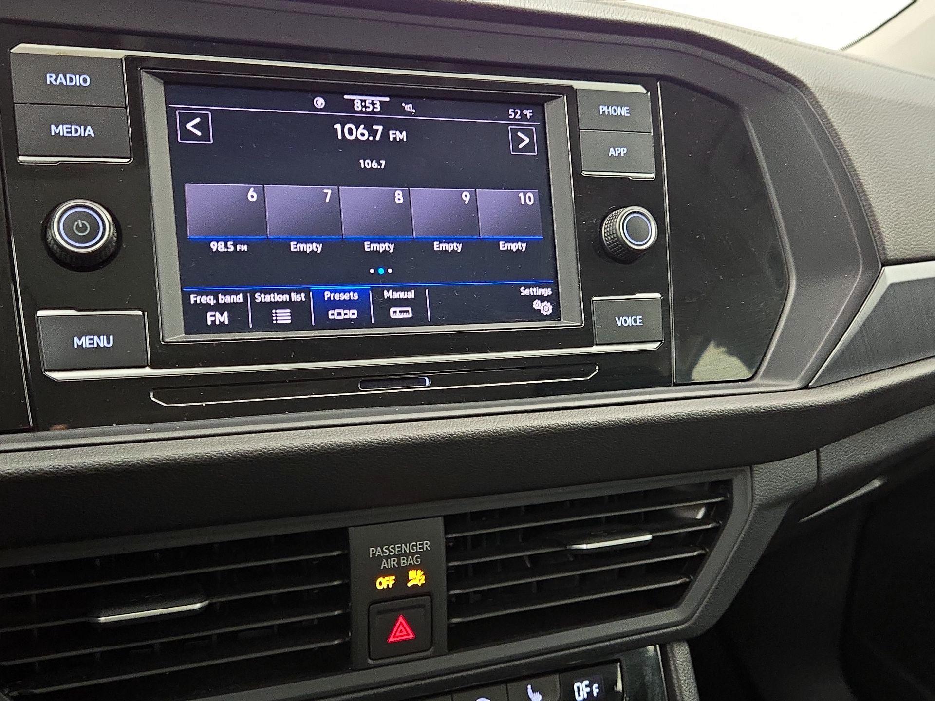 Thumbnail: 2024 Volkswagen Jetta - 15