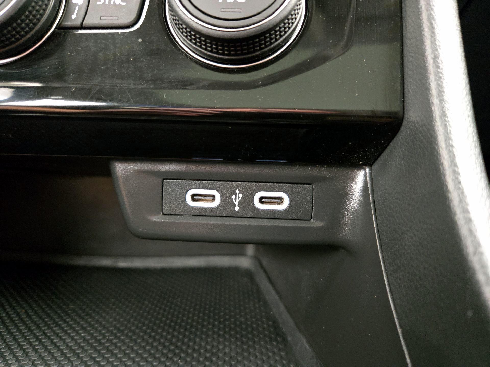 Thumbnail: 2024 Volkswagen Jetta - 18