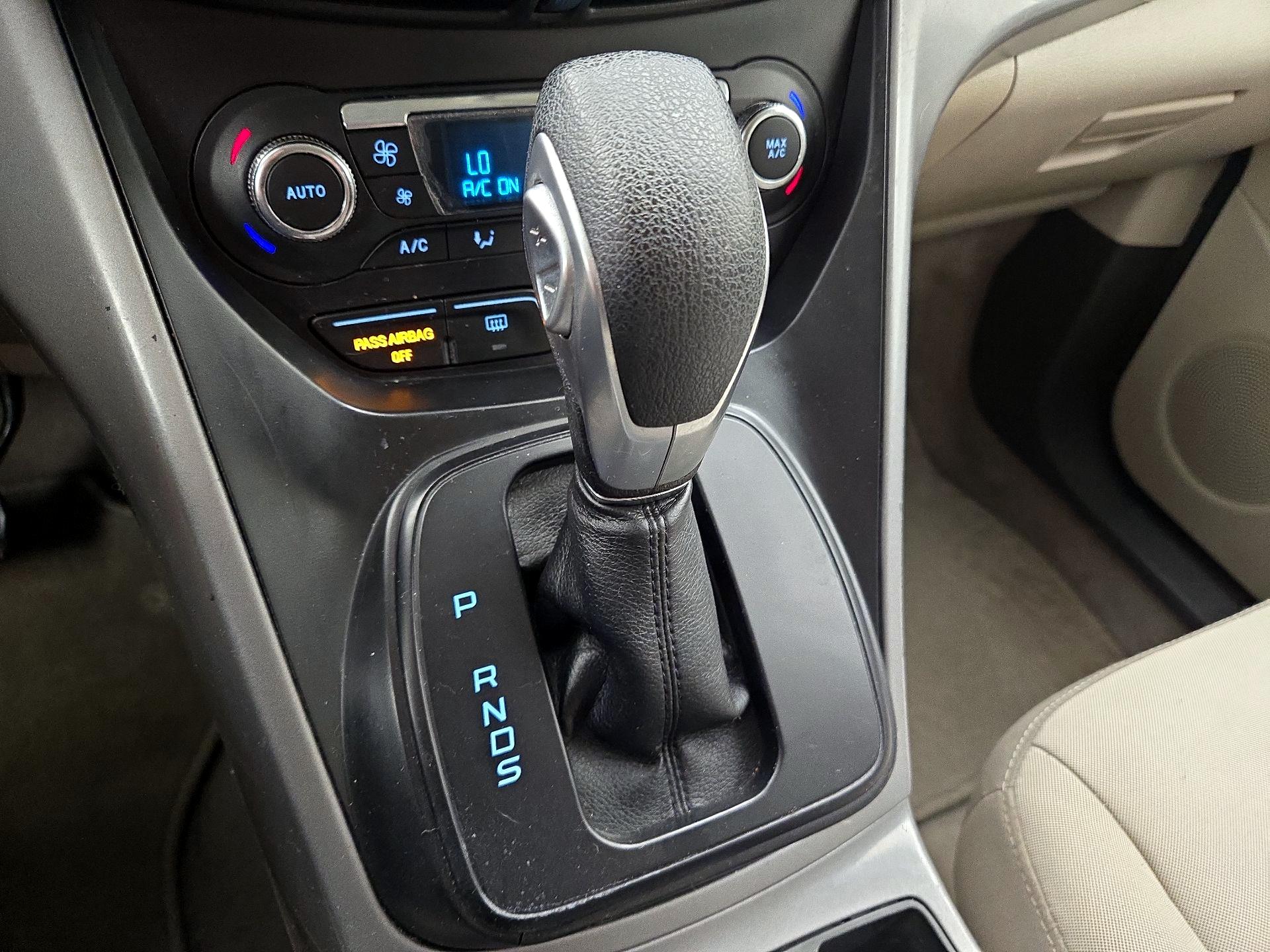 Thumbnail: 2016 Ford Escape - 17