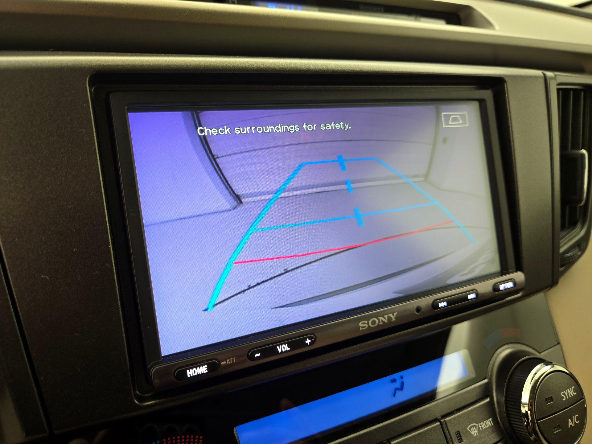 Thumbnail: 2014 Toyota RAV4 - 14