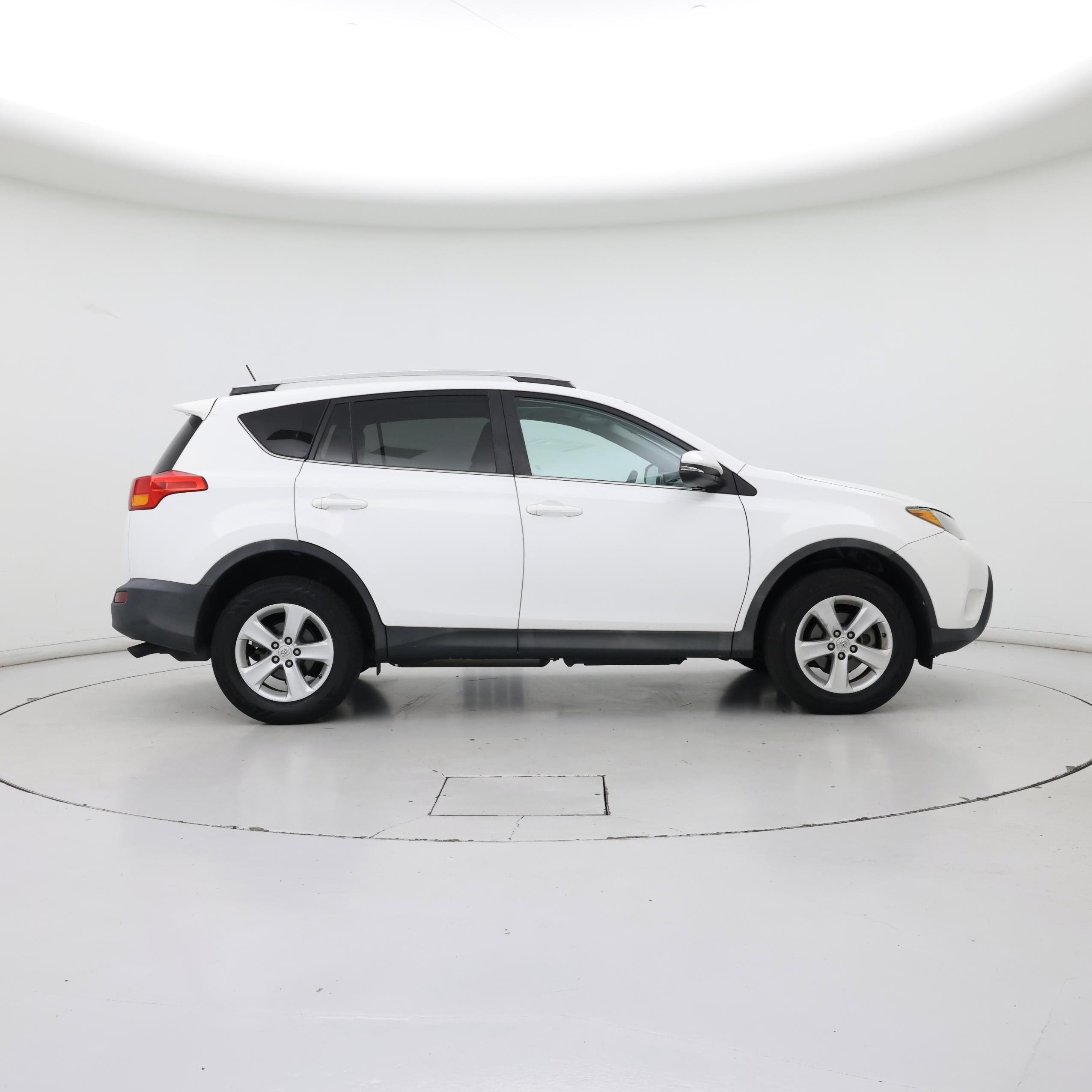 Thumbnail: 2014 Toyota RAV4 - 7