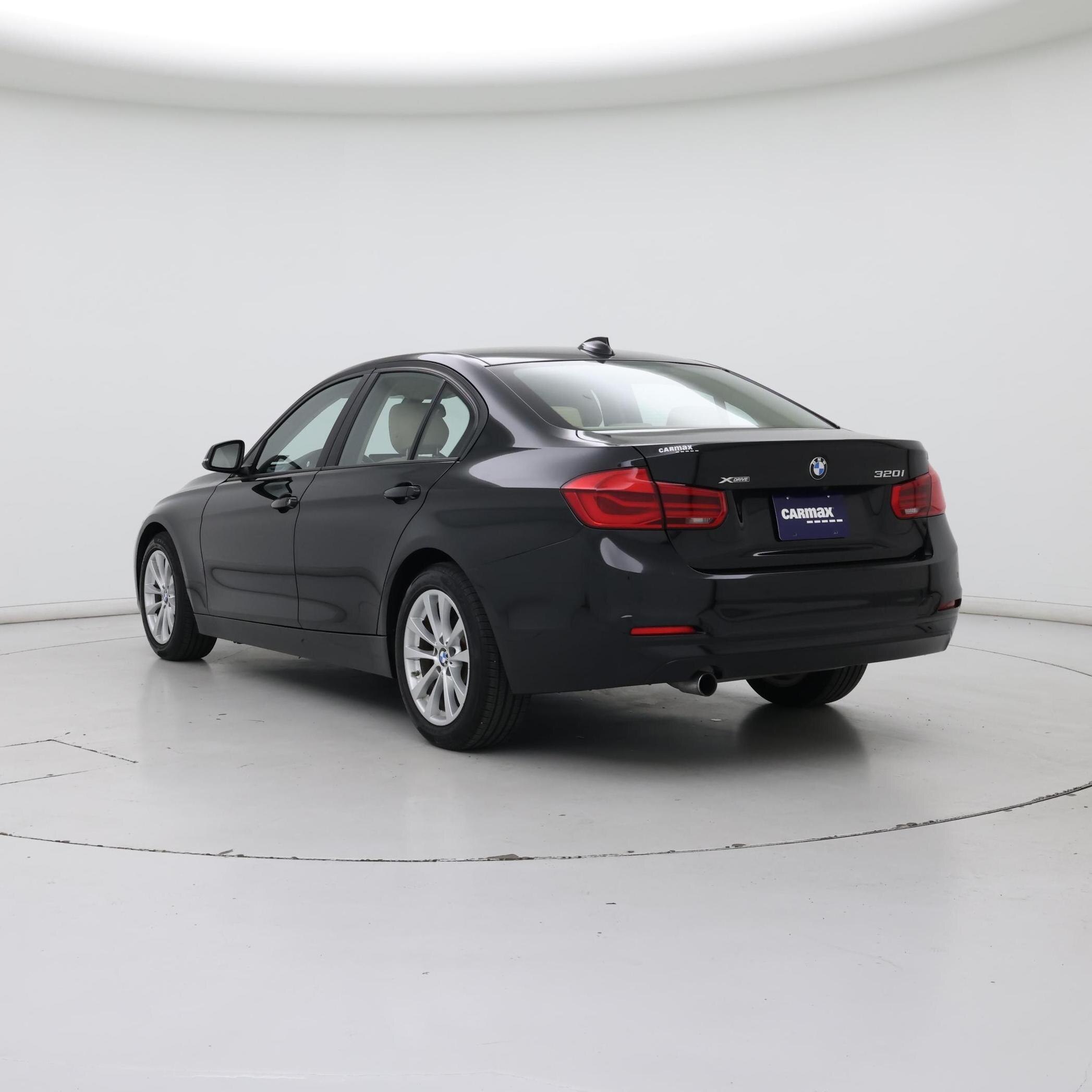 Thumbnail: 2016 BMW 3 Series - 2