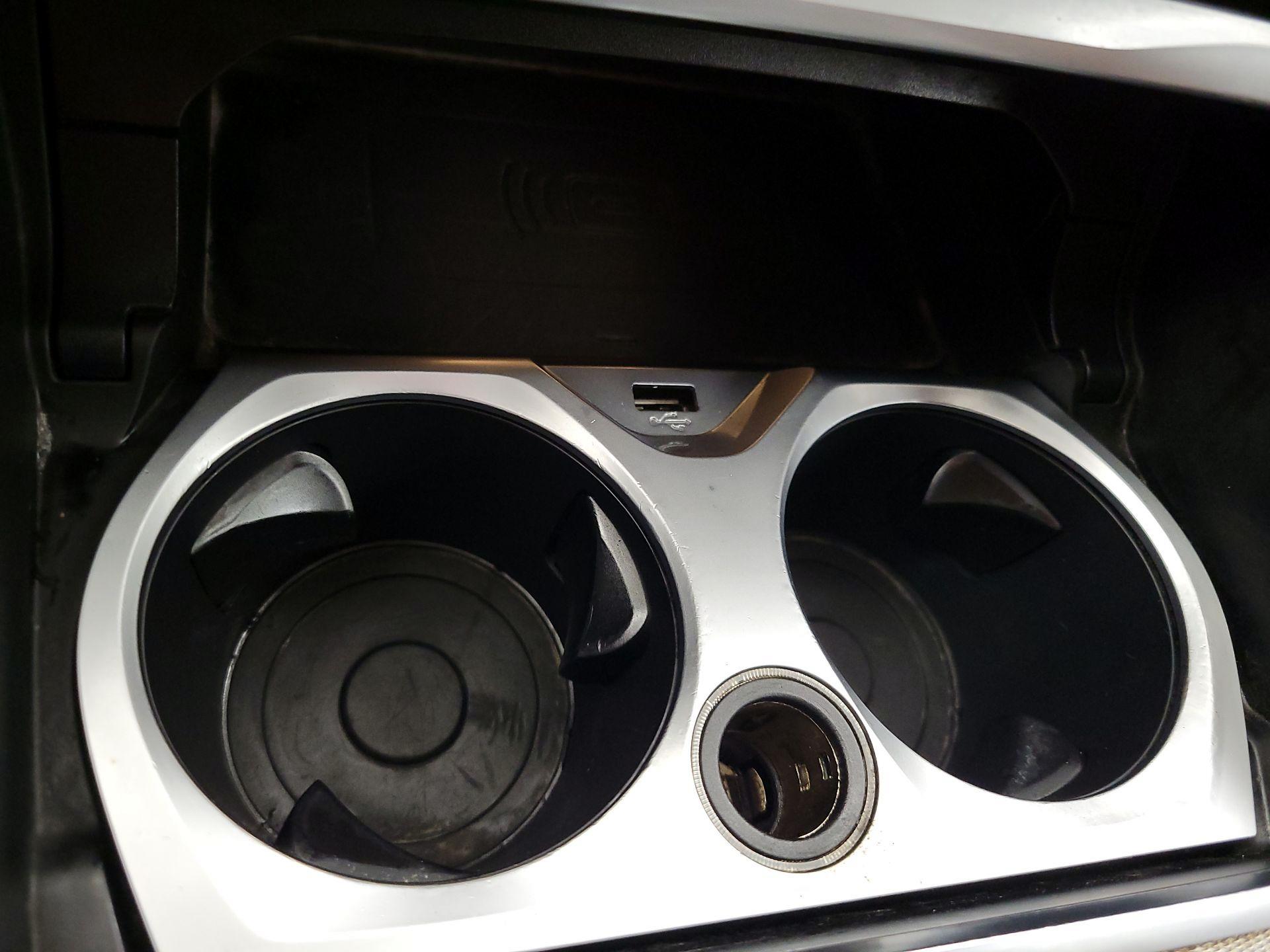 Thumbnail: 2019 BMW 8 Series - 19