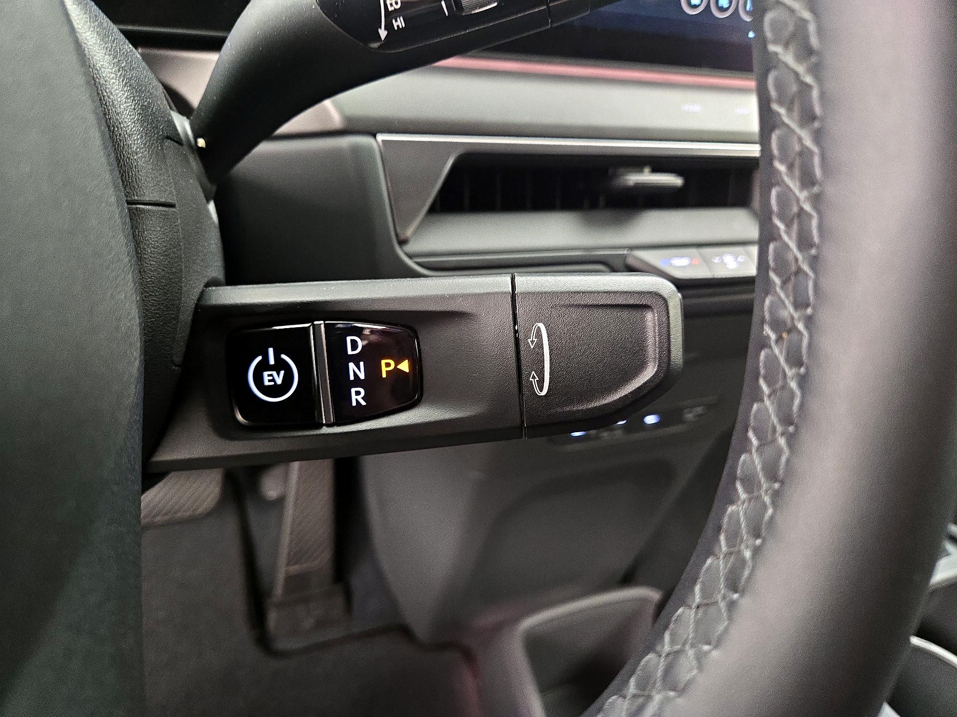 Thumbnail: 2024 Kia EV9 - 18