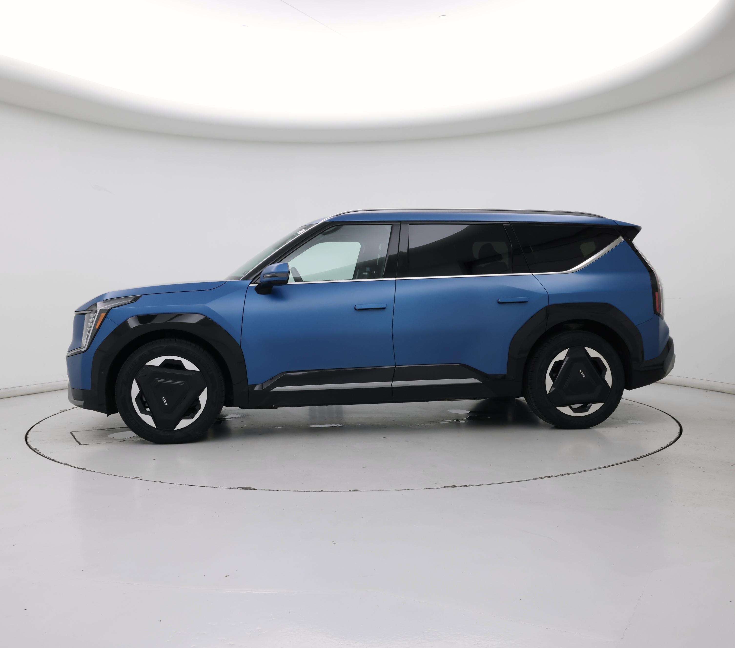Thumbnail: 2024 Kia EV9 - 3