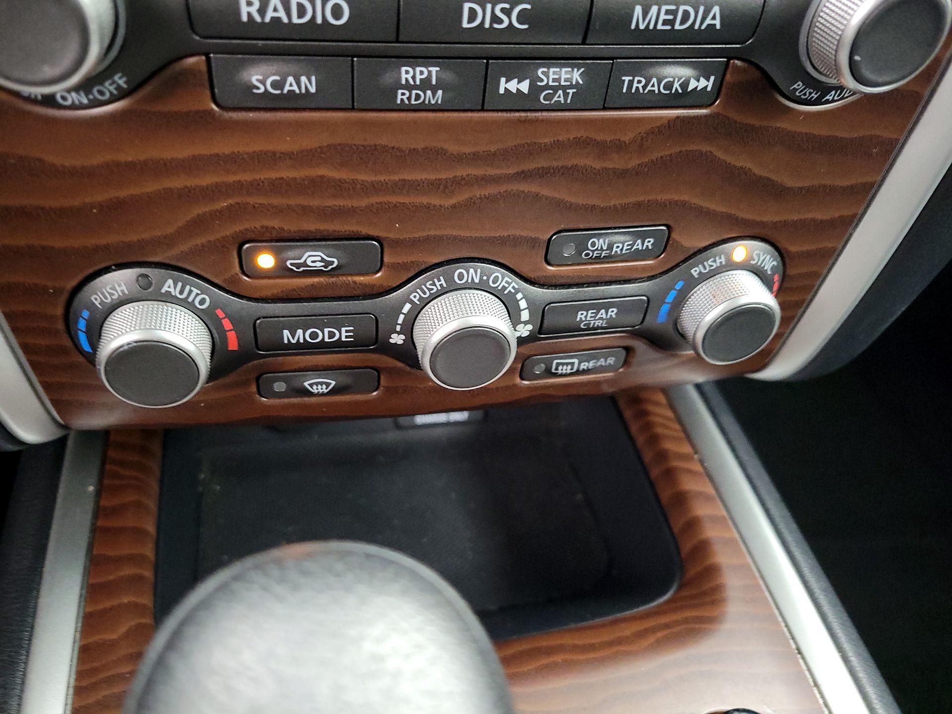 Thumbnail: 2020 Nissan Pathfinder - 17