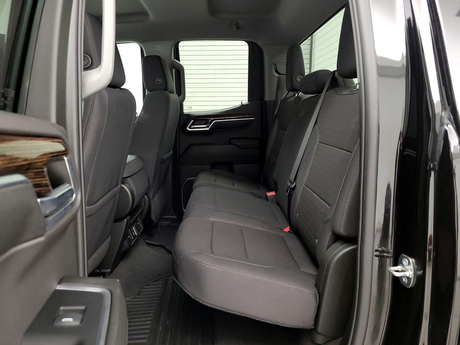 Thumbnail: 2024 GMC Sierra 1500 - 19