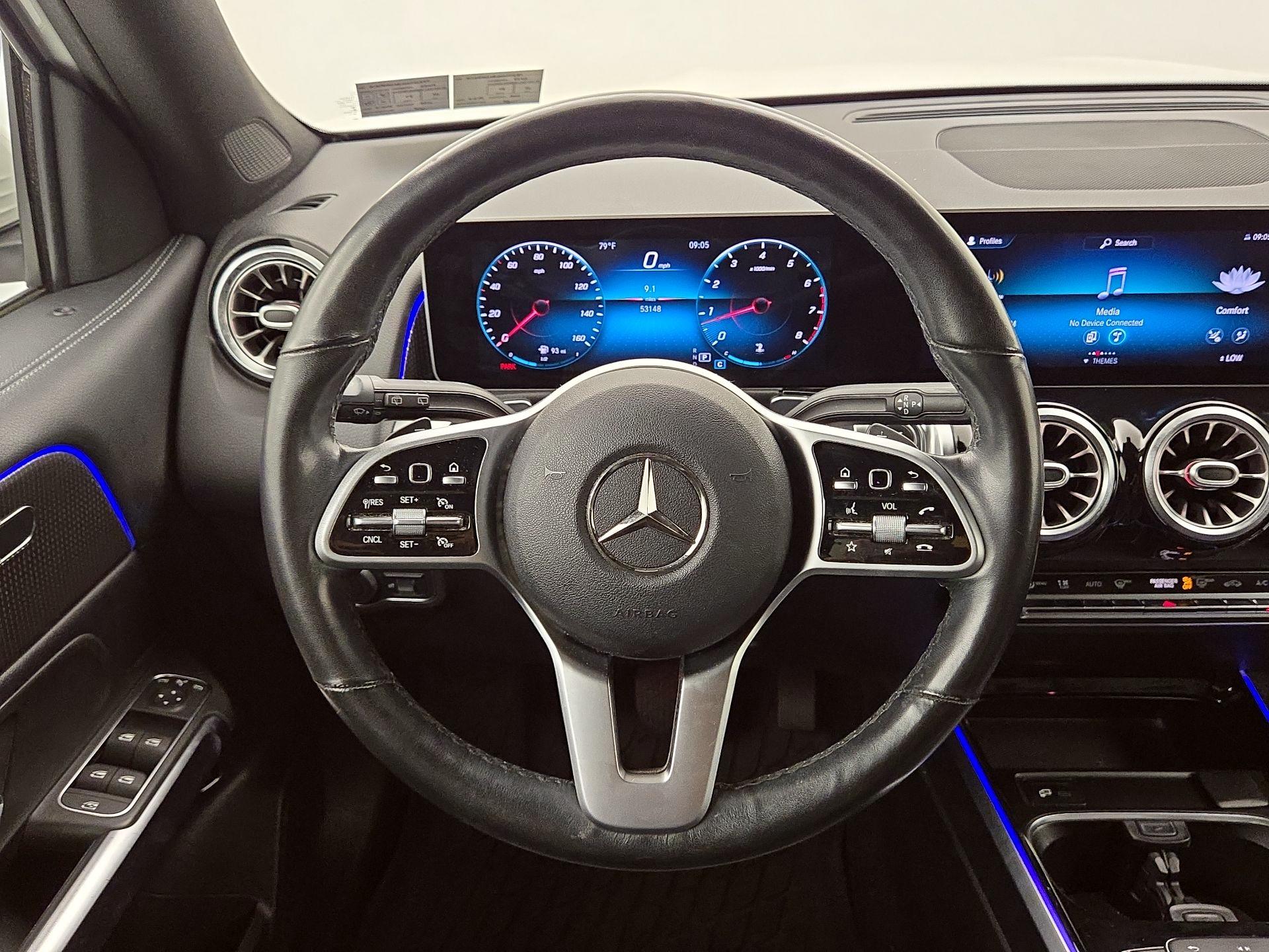 Thumbnail: 2021 Mercedes-Benz GLB - 10