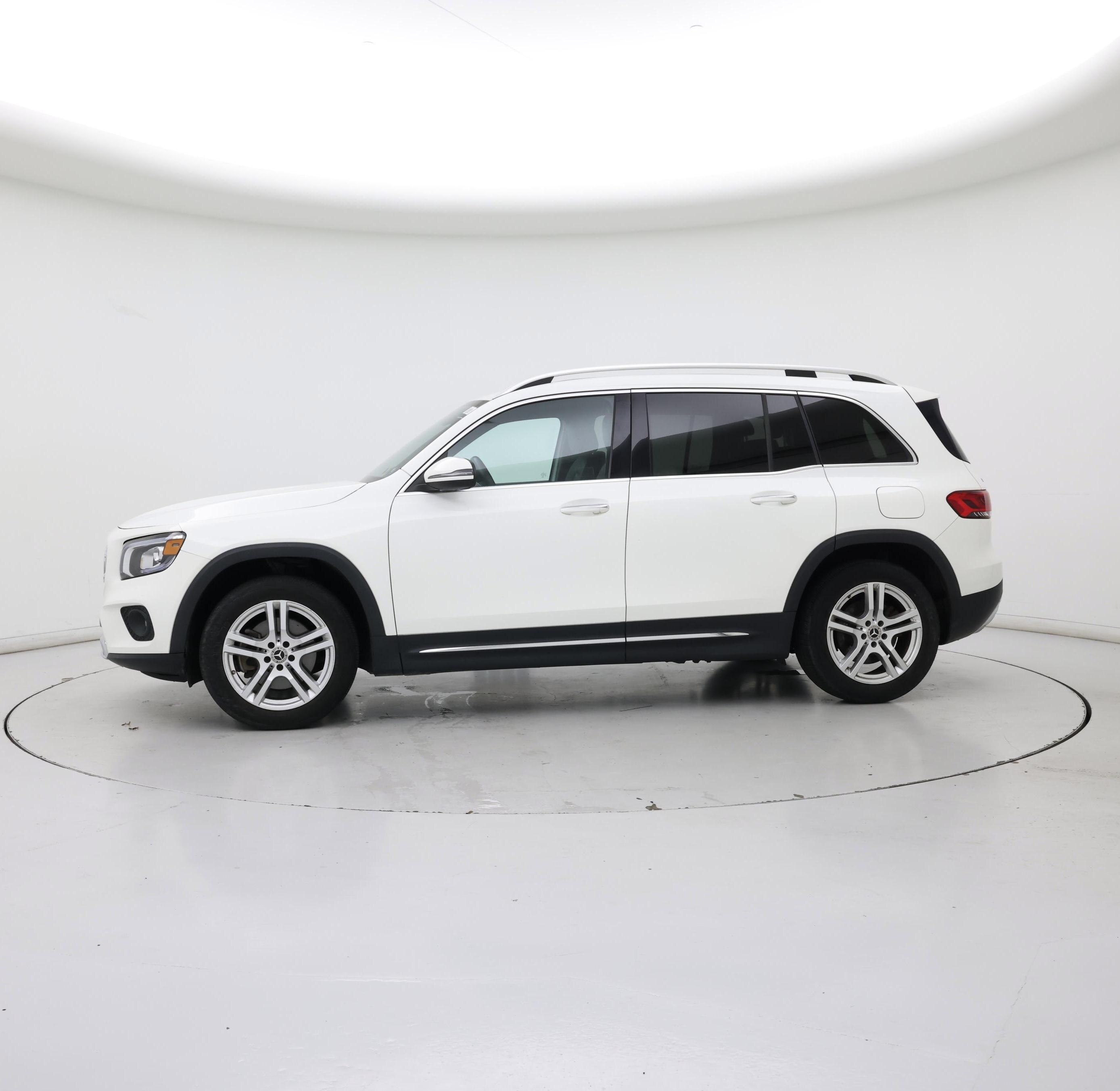 Thumbnail: 2021 Mercedes-Benz GLB - 3