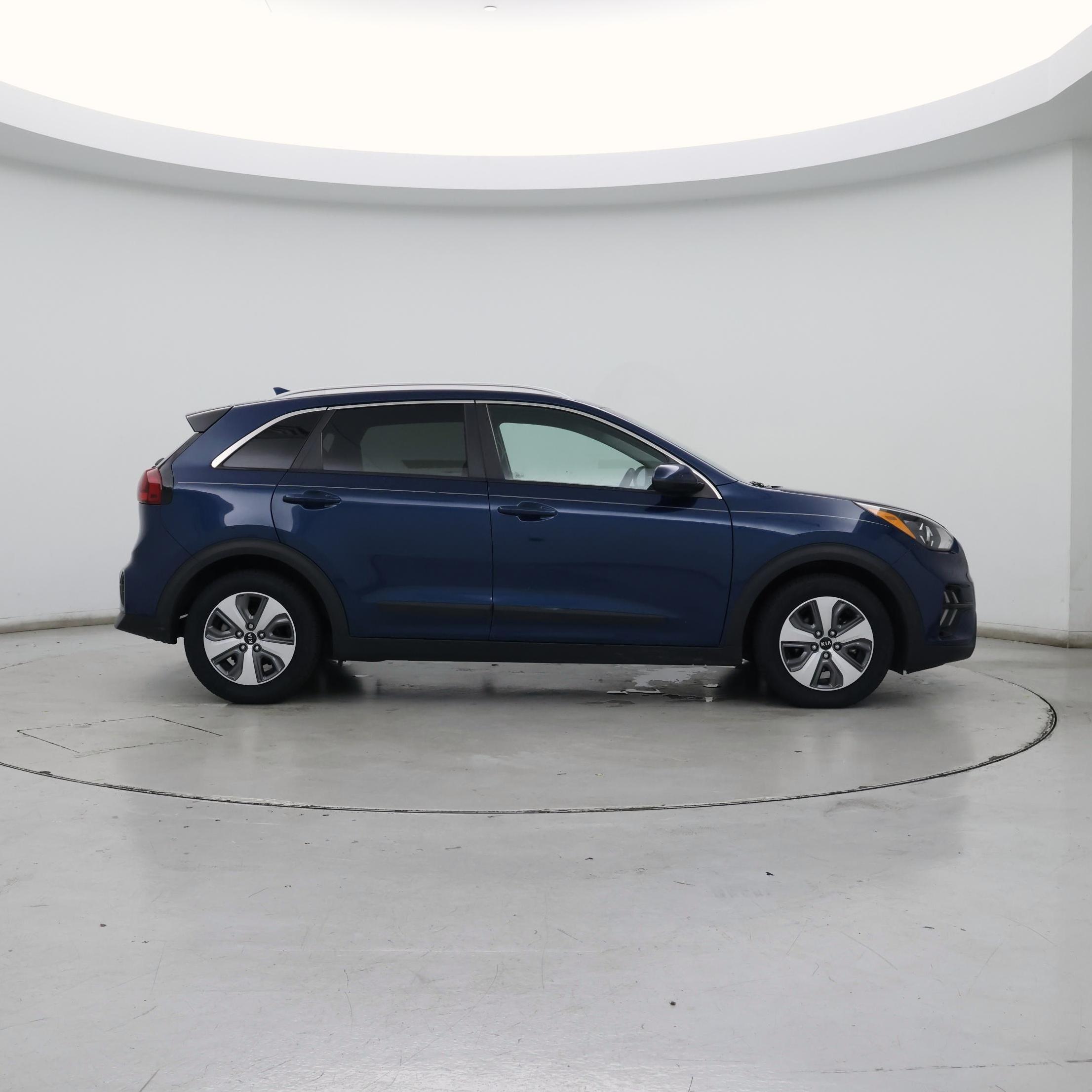 Thumbnail: 2020 Kia Niro - 7