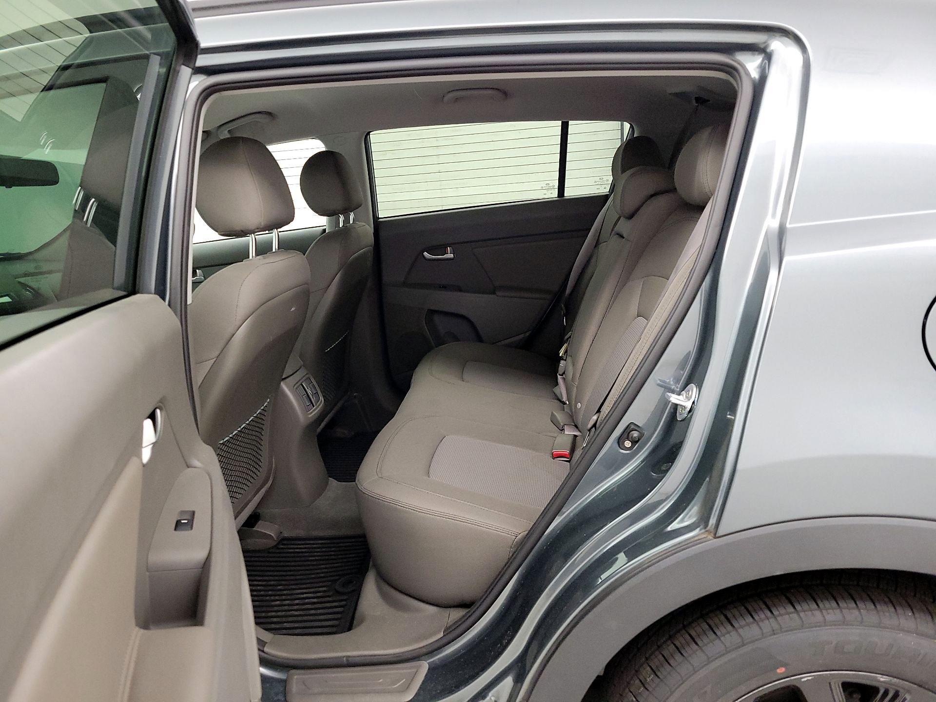 Thumbnail: 2014 Kia Sportage - 19