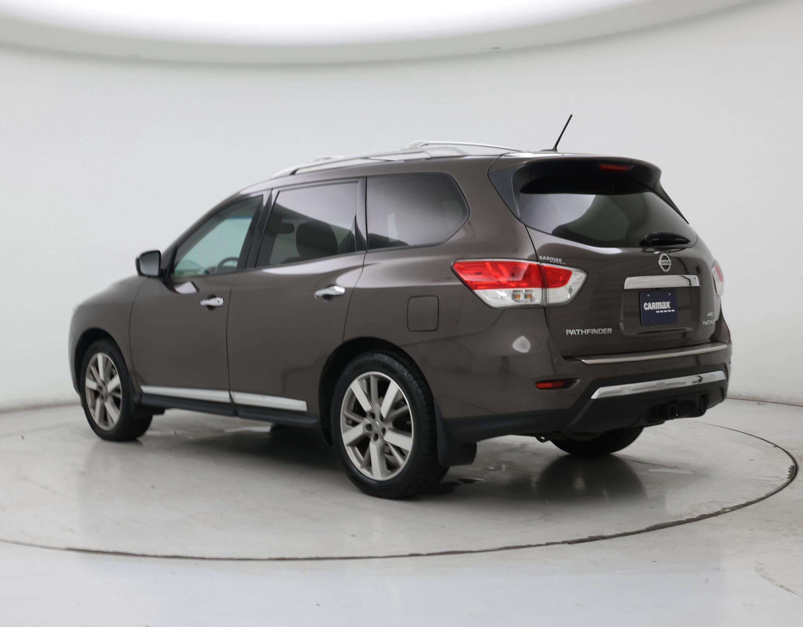 Thumbnail: 2016 Nissan Pathfinder - 2