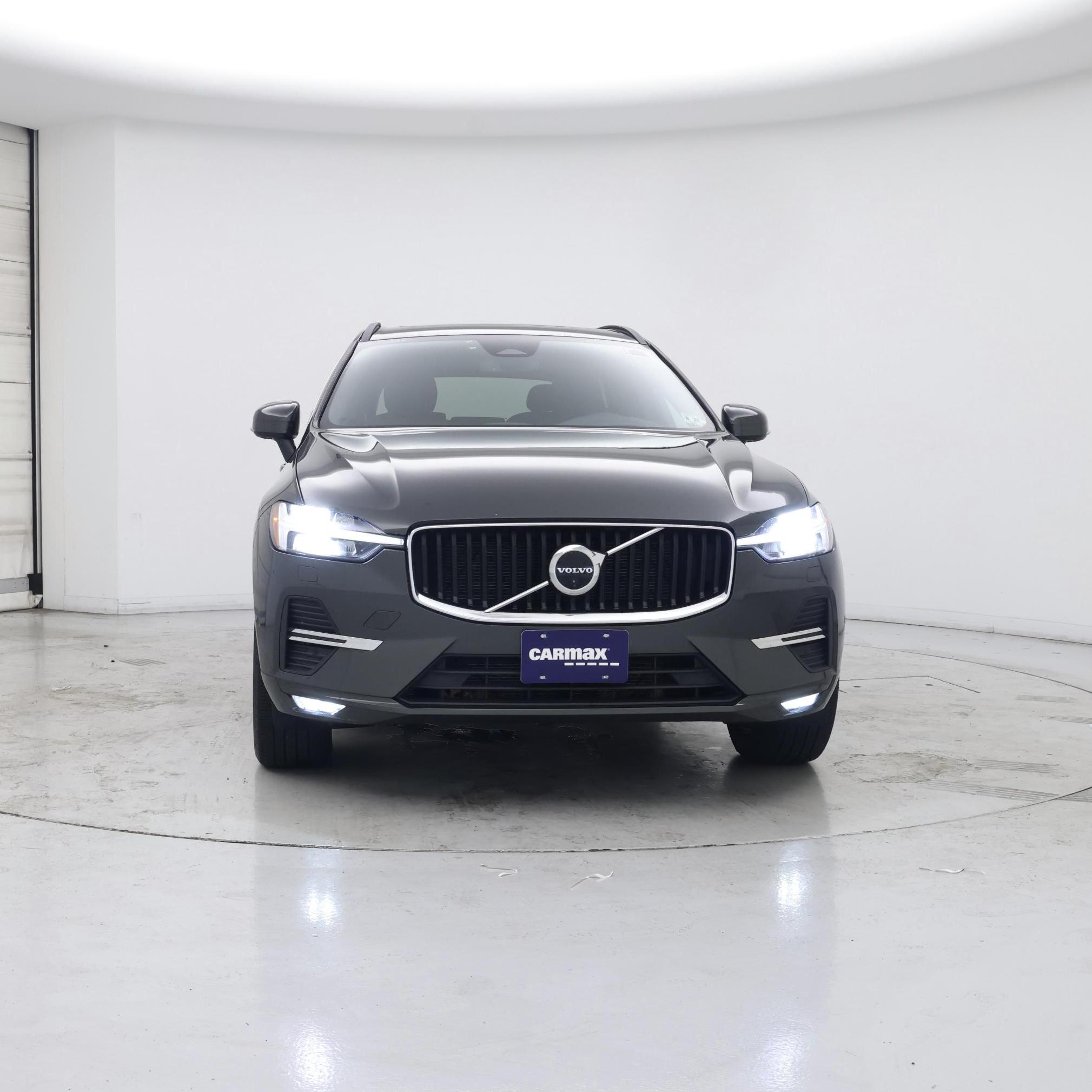 Thumbnail: 2022 Volvo XC60 - 5