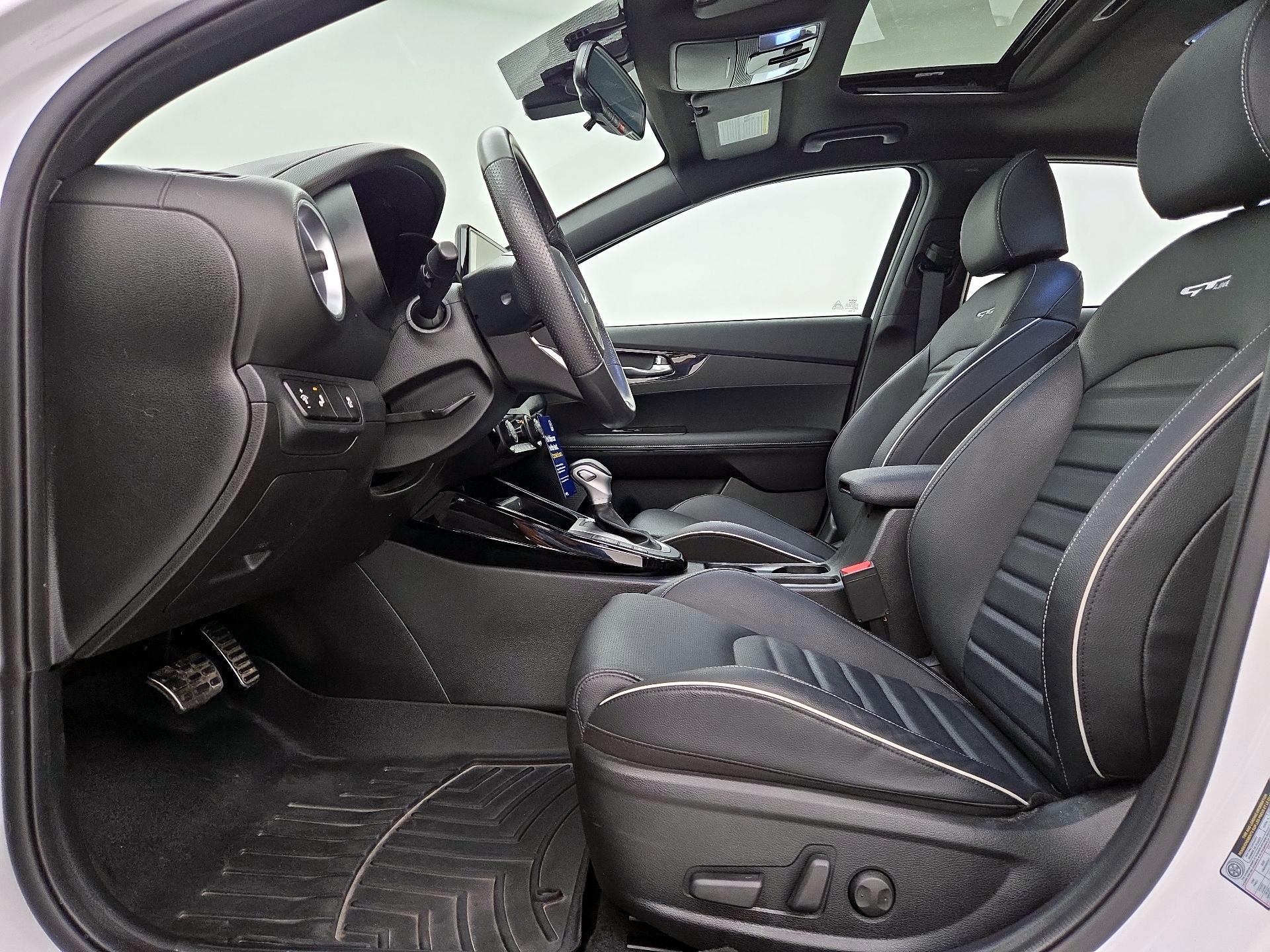 Thumbnail: 2023 Kia Forte - 11
