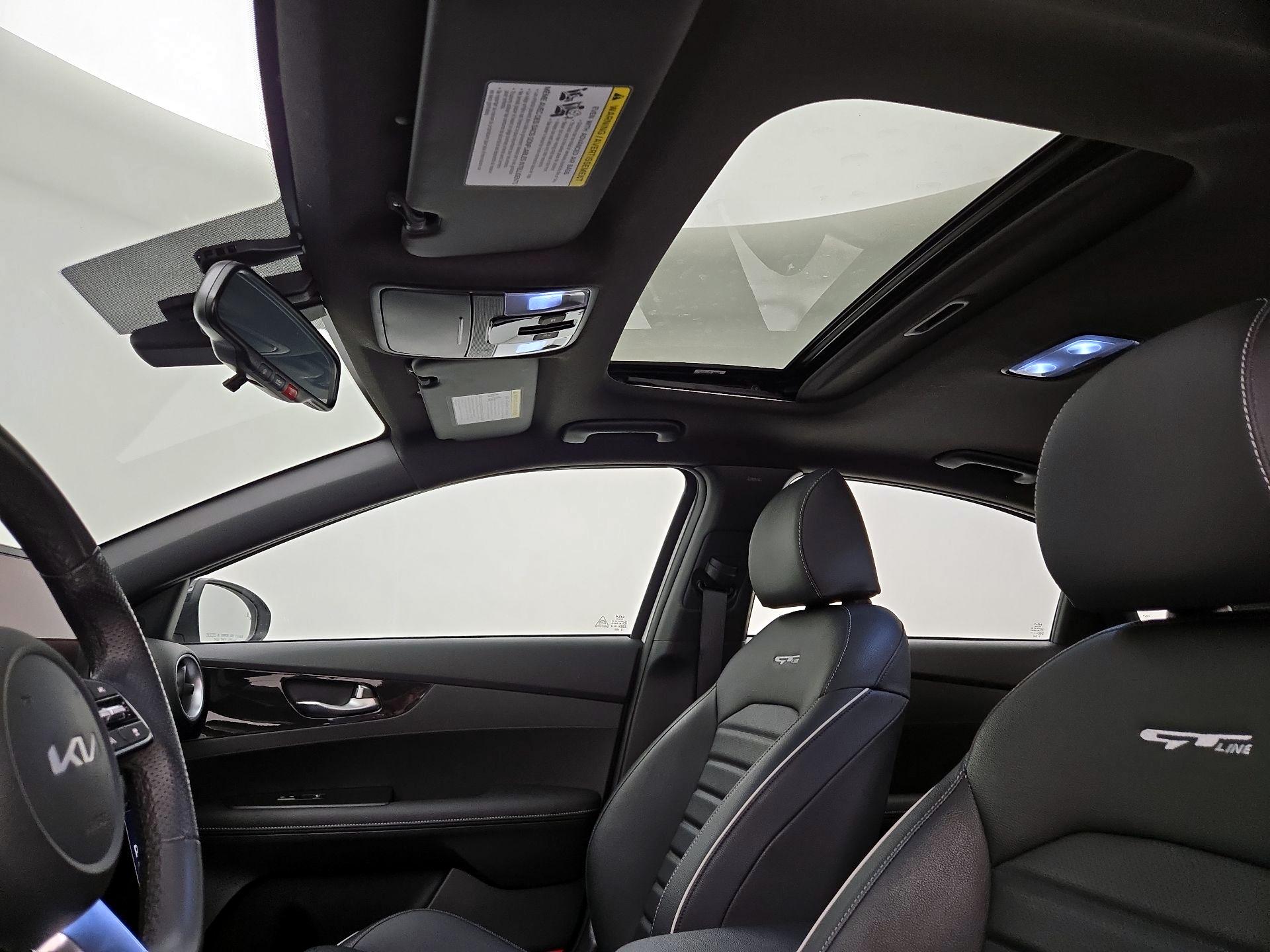 Thumbnail: 2023 Kia Forte - 19