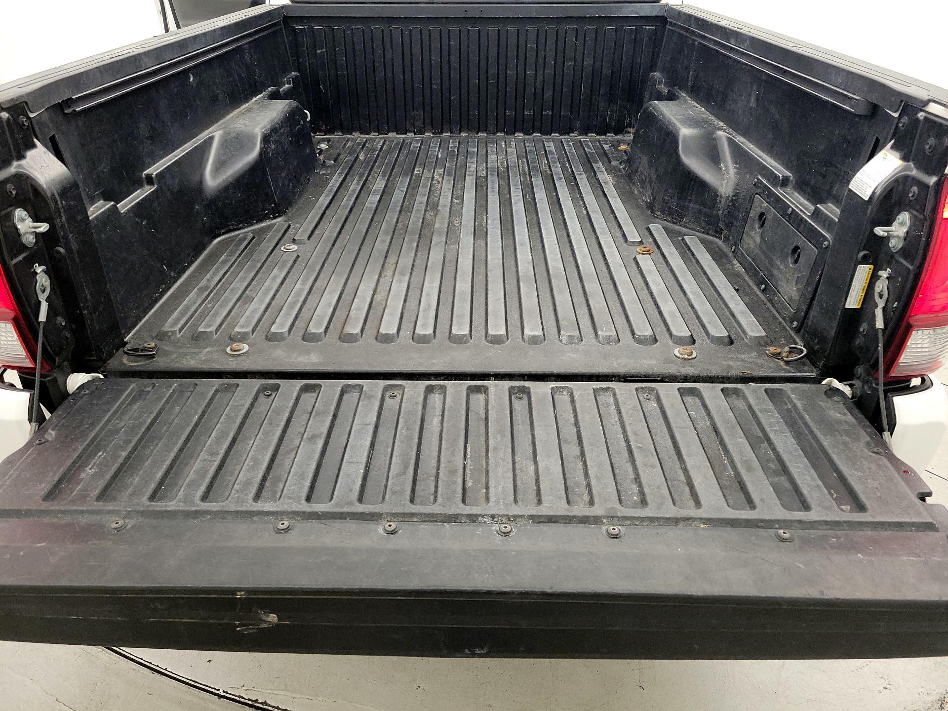 Thumbnail: 2021 Toyota Tacoma - 20