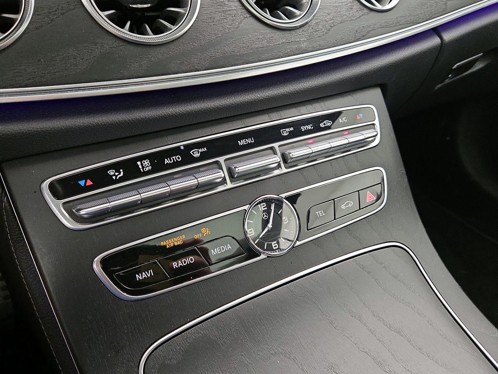 Thumbnail: 2018 Mercedes-Benz E-Class - 17